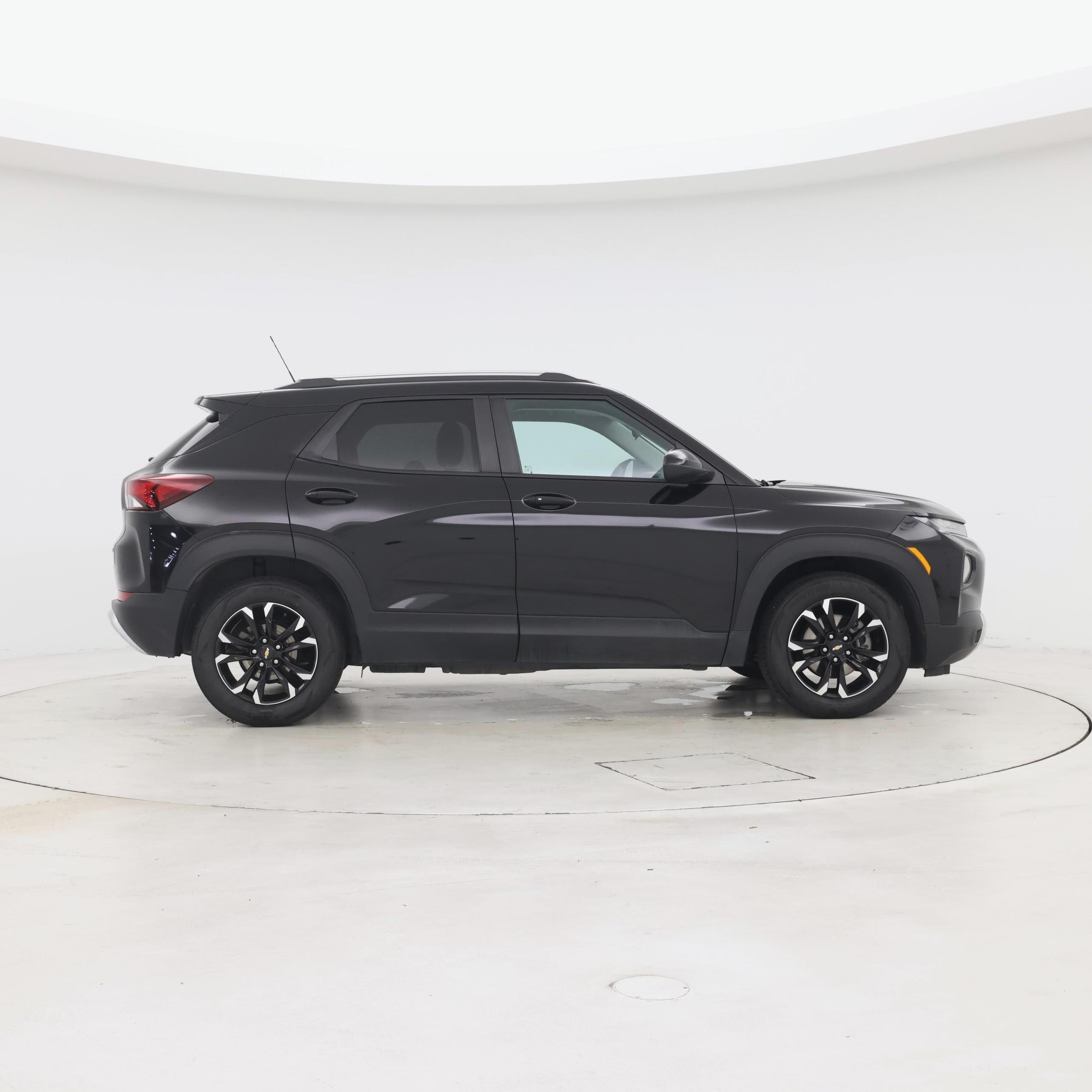 Thumbnail: 2023 Chevrolet TrailBlazer - 7