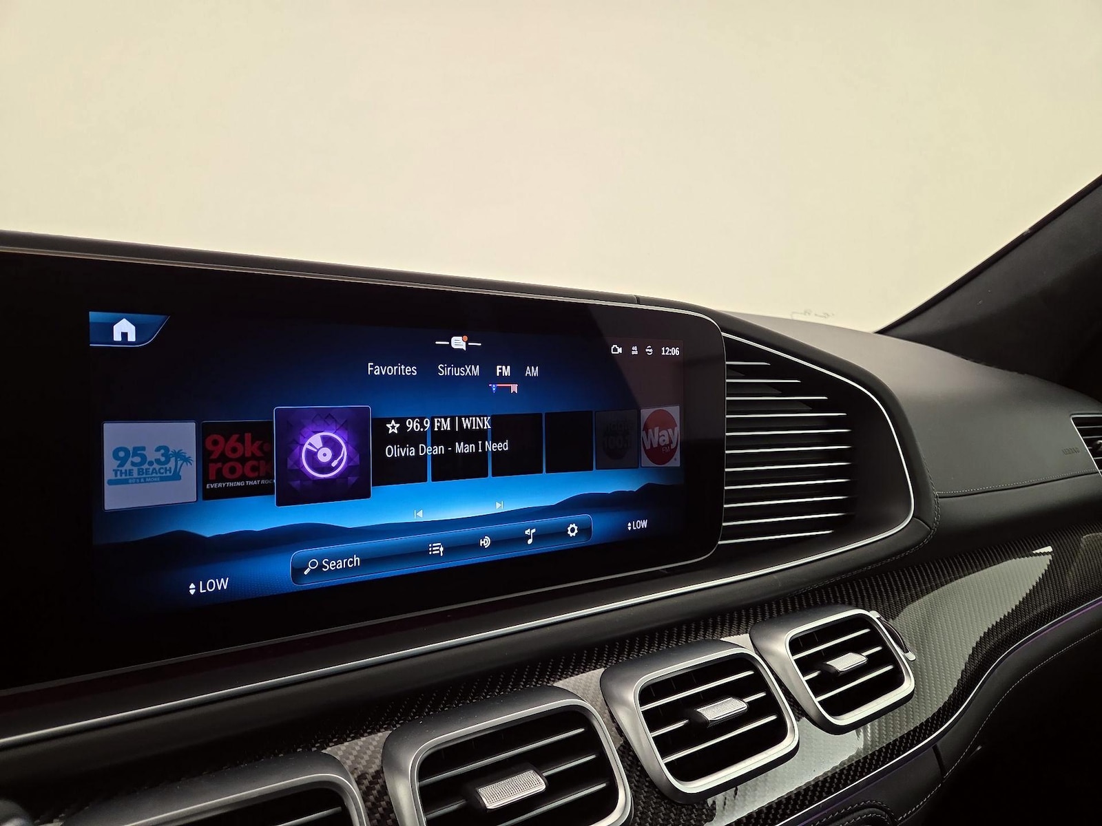 2024 Mercedes-Benz GLS AMG GLS 63 - Photo 17