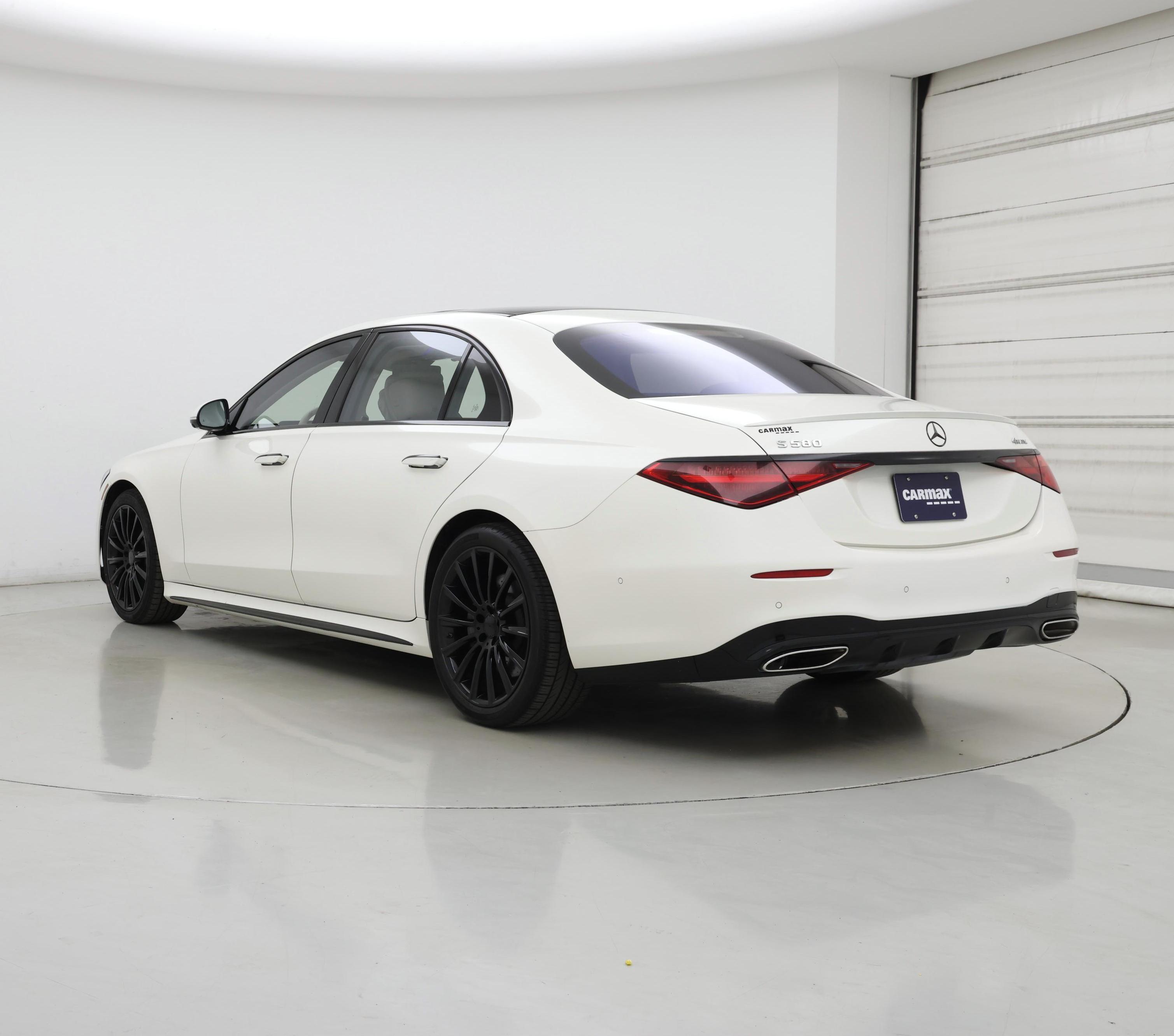 Thumbnail: 2022 Mercedes-Benz S-Class - 2