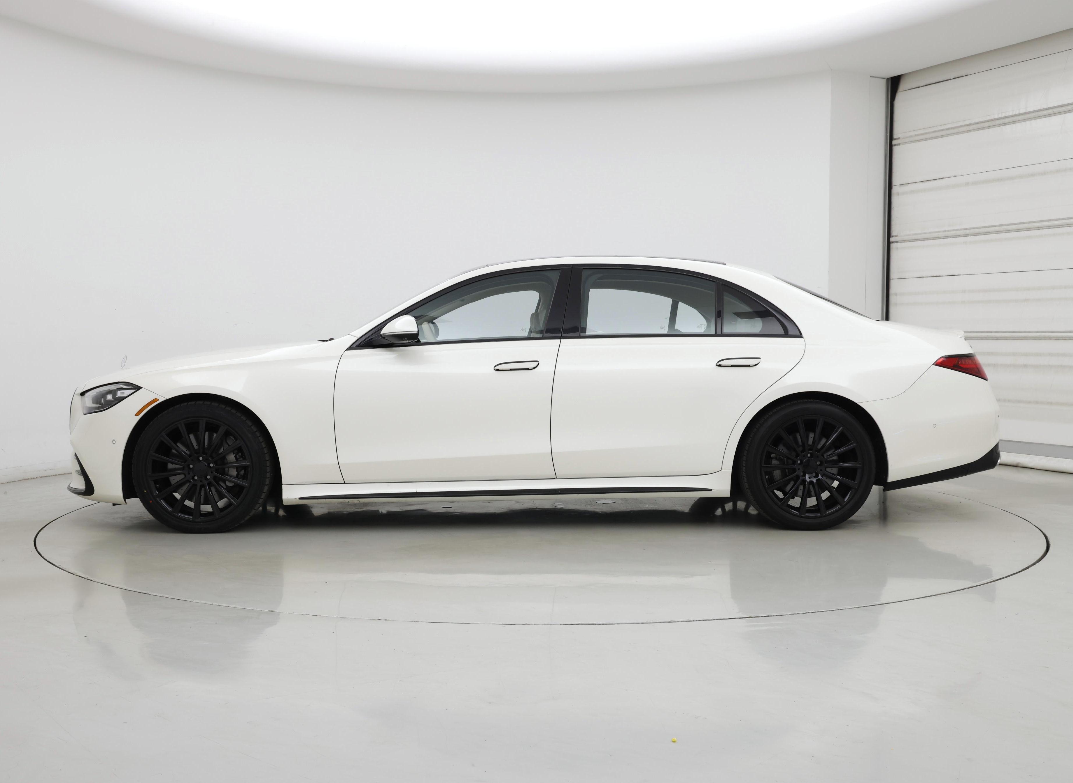 Thumbnail: 2022 Mercedes-Benz S-Class - 3