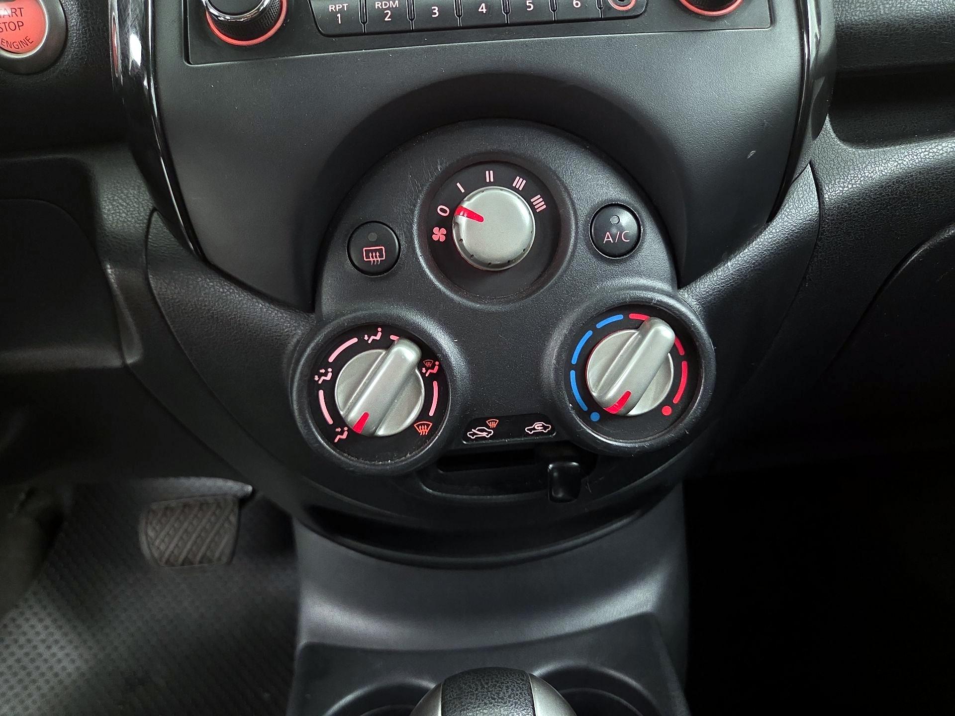 Thumbnail: 2014 Nissan Versa Note - 16