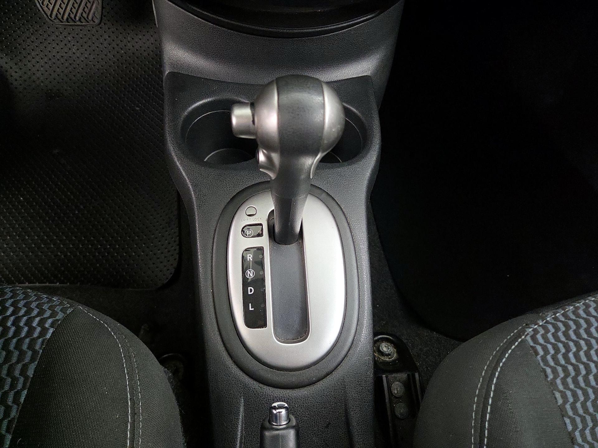 Thumbnail: 2014 Nissan Versa Note - 17