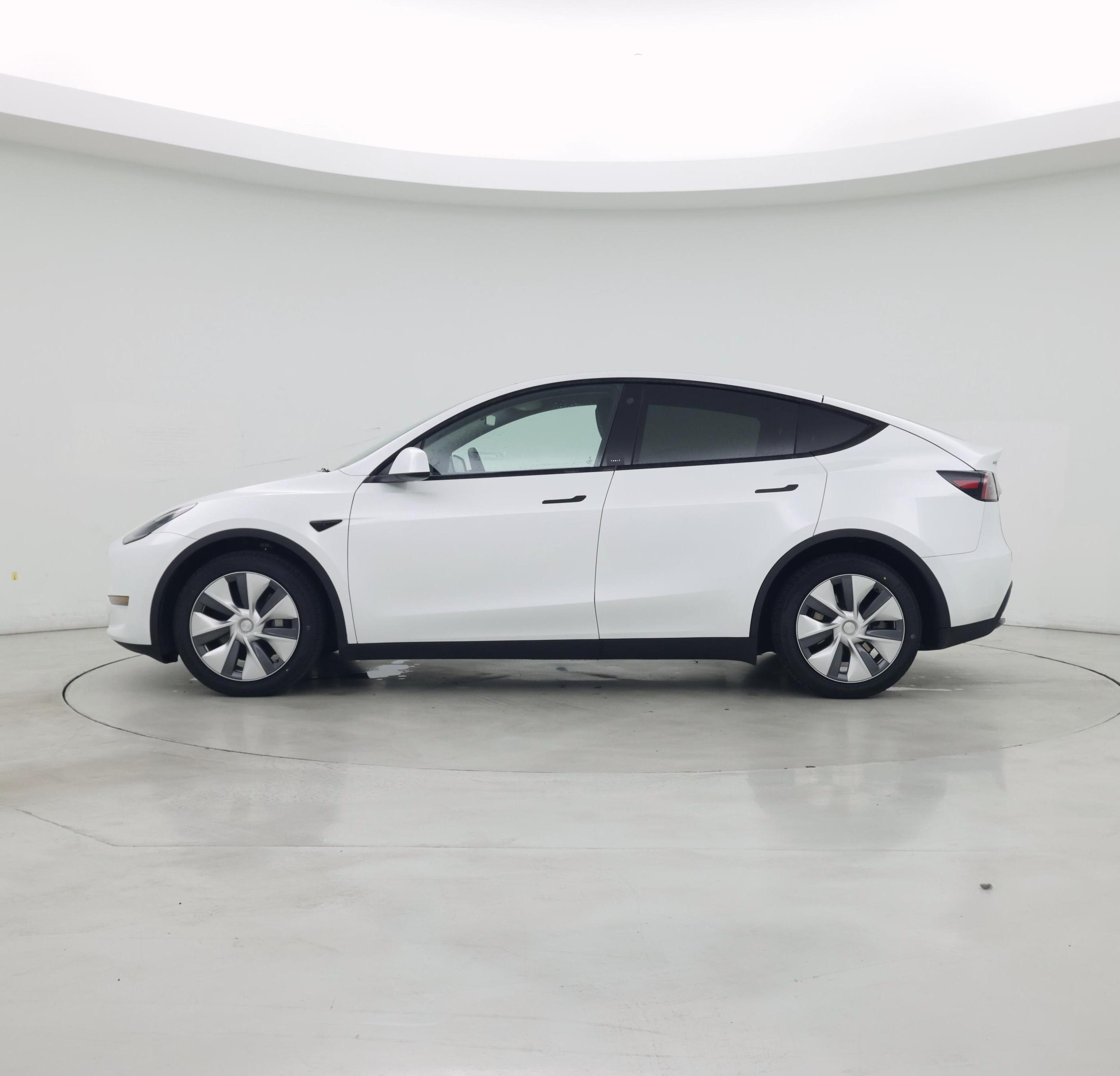 Thumbnail: 2023 Tesla Model Y - 3