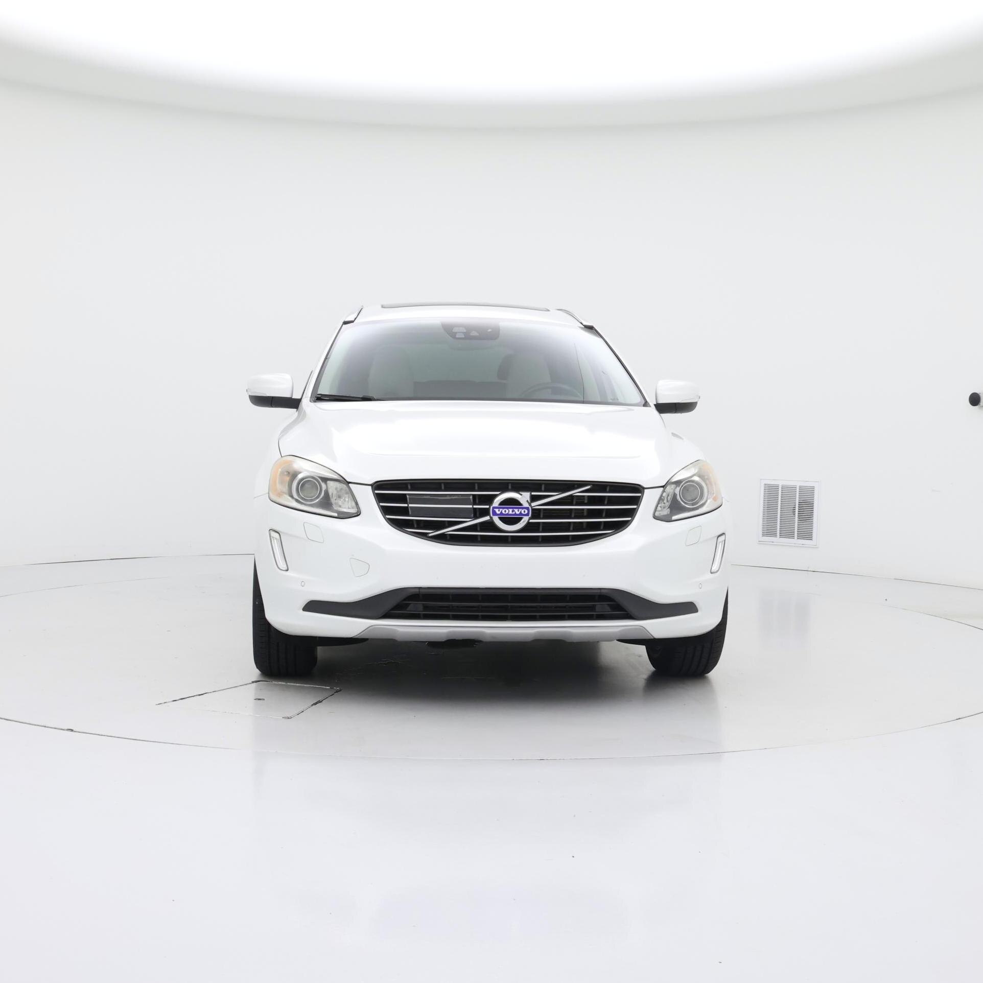 Thumbnail: 2016 Volvo XC60 - 5