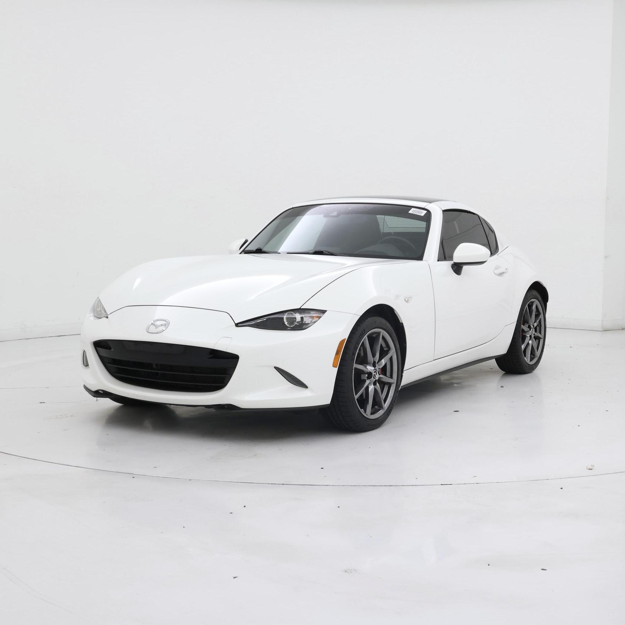Thumbnail: 2020 Mazda MX-5 Miata - 4