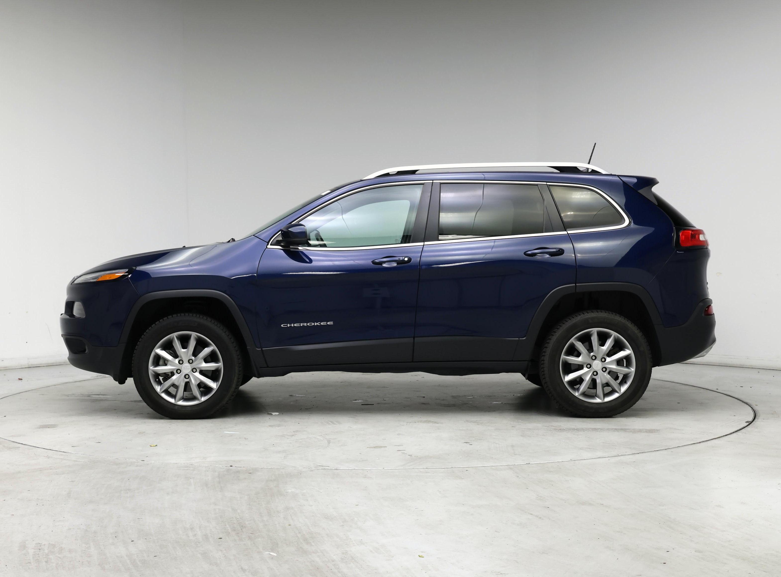 Thumbnail: 2018 Jeep Cherokee - 3
