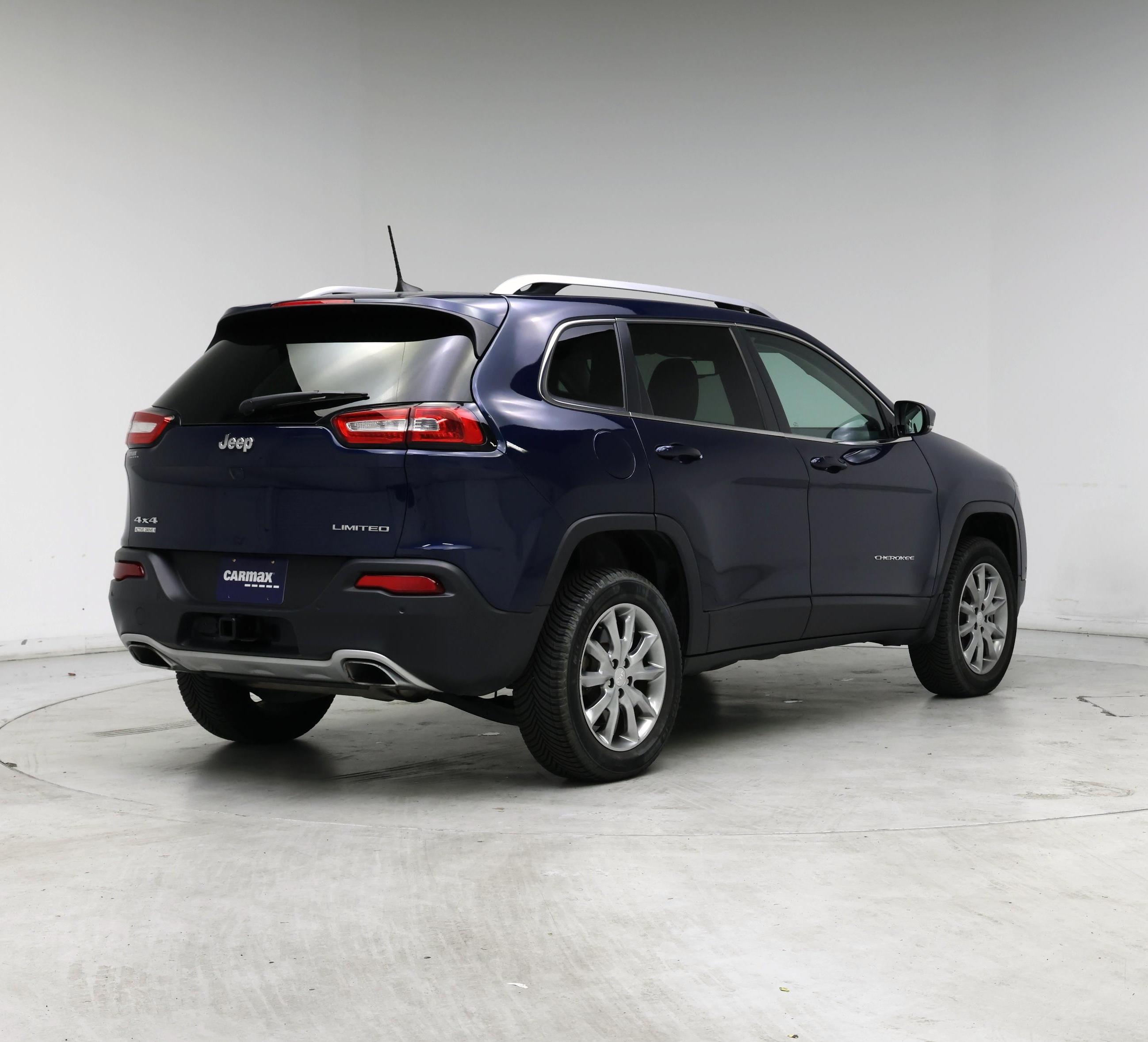 Thumbnail: 2018 Jeep Cherokee - 8