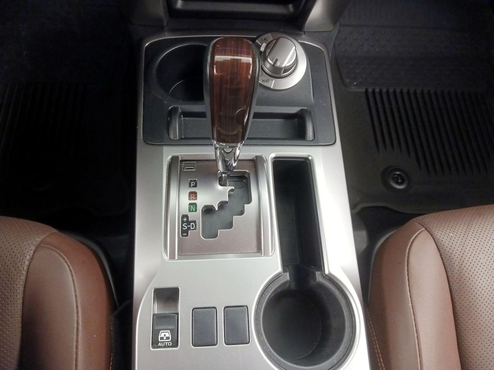2024 Toyota 4Runner Limited - Photo 19