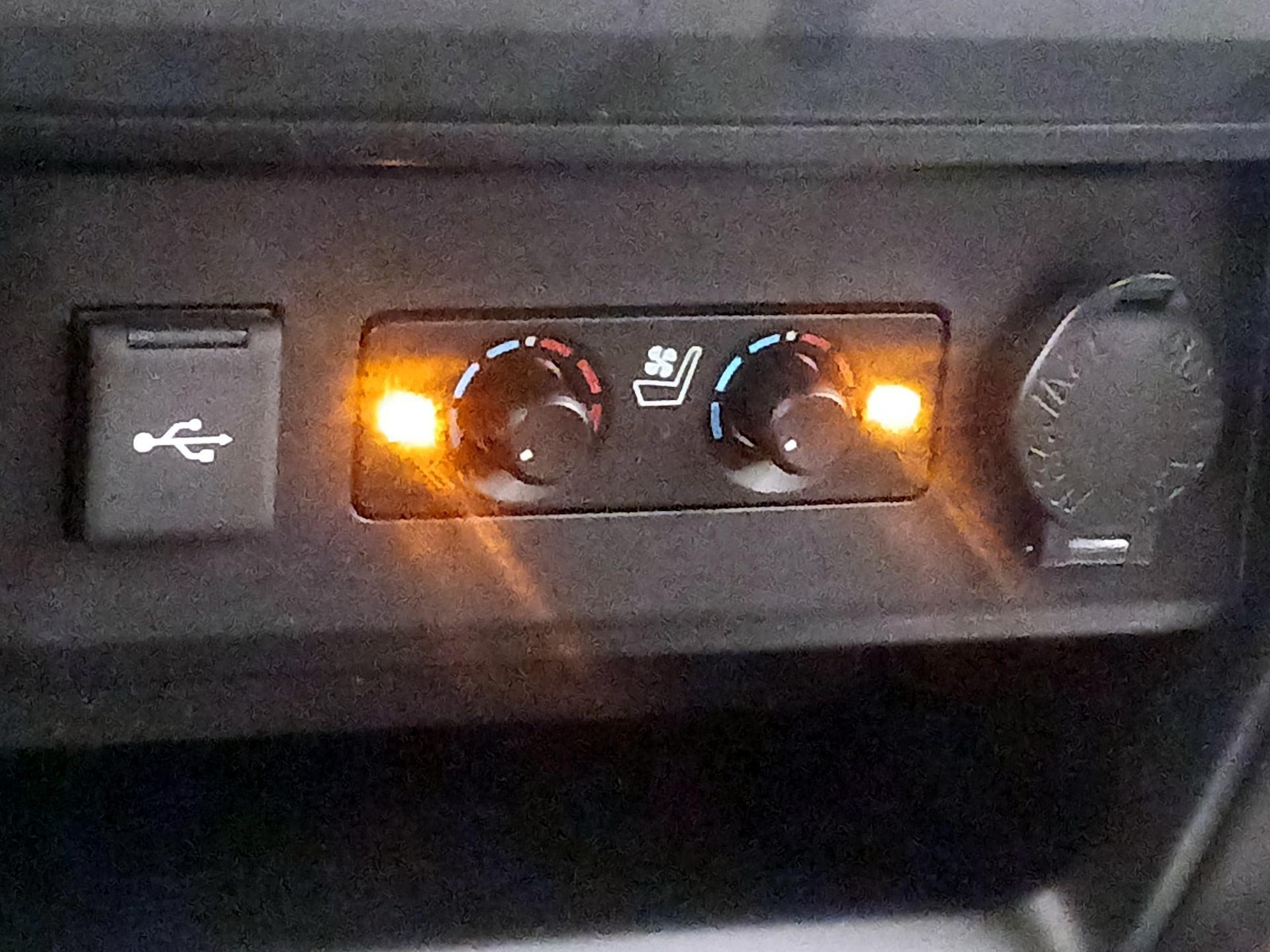 2024 Toyota 4Runner Limited - Photo 20