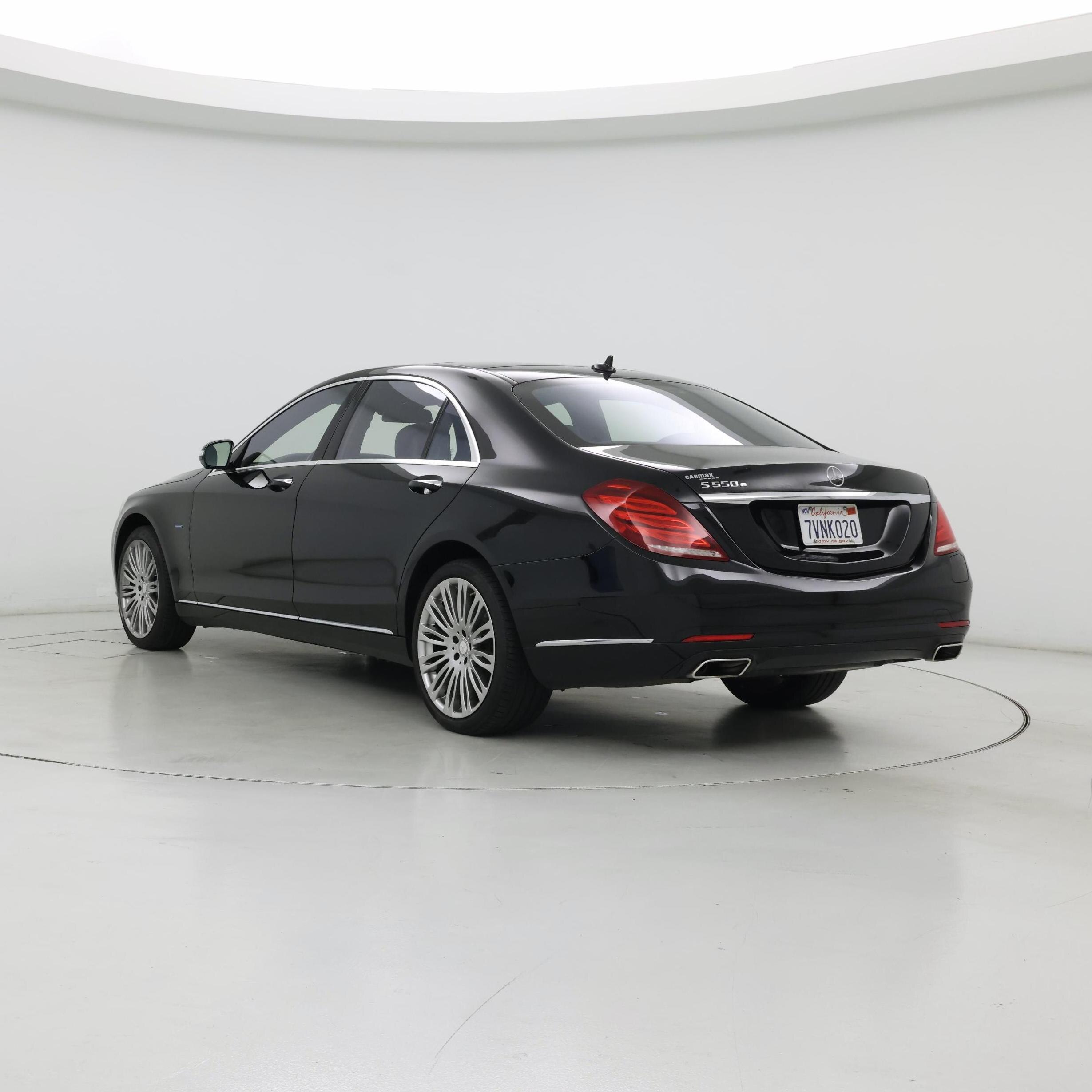 Thumbnail: 2016 Mercedes-Benz S-Class - 2