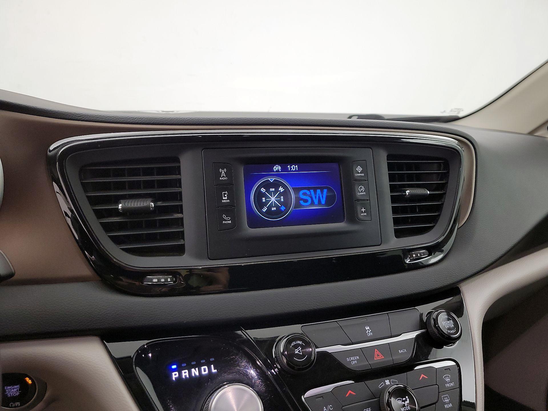 Thumbnail: 2017 Chrysler Pacifica - 14