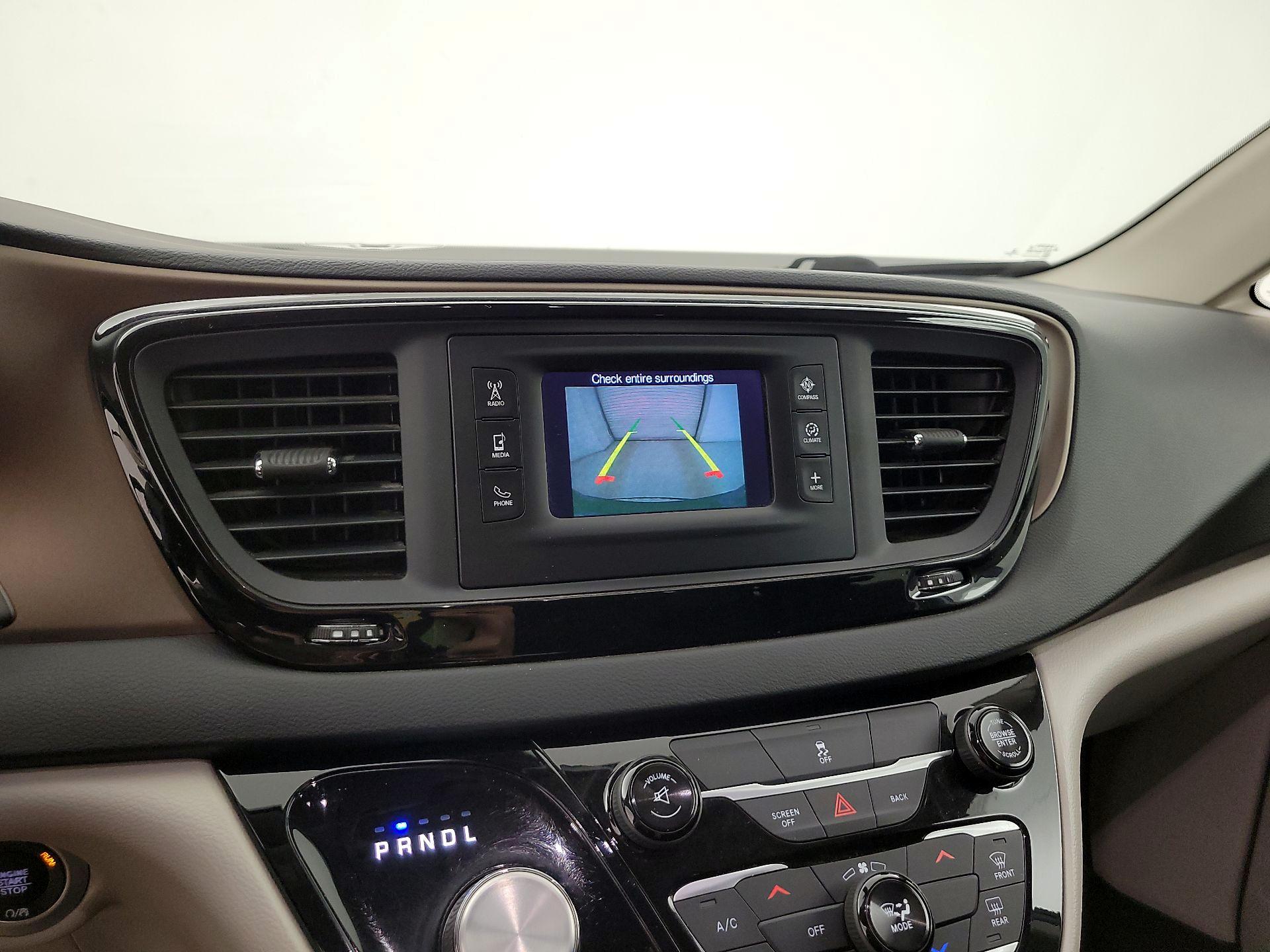 Thumbnail: 2017 Chrysler Pacifica - 15