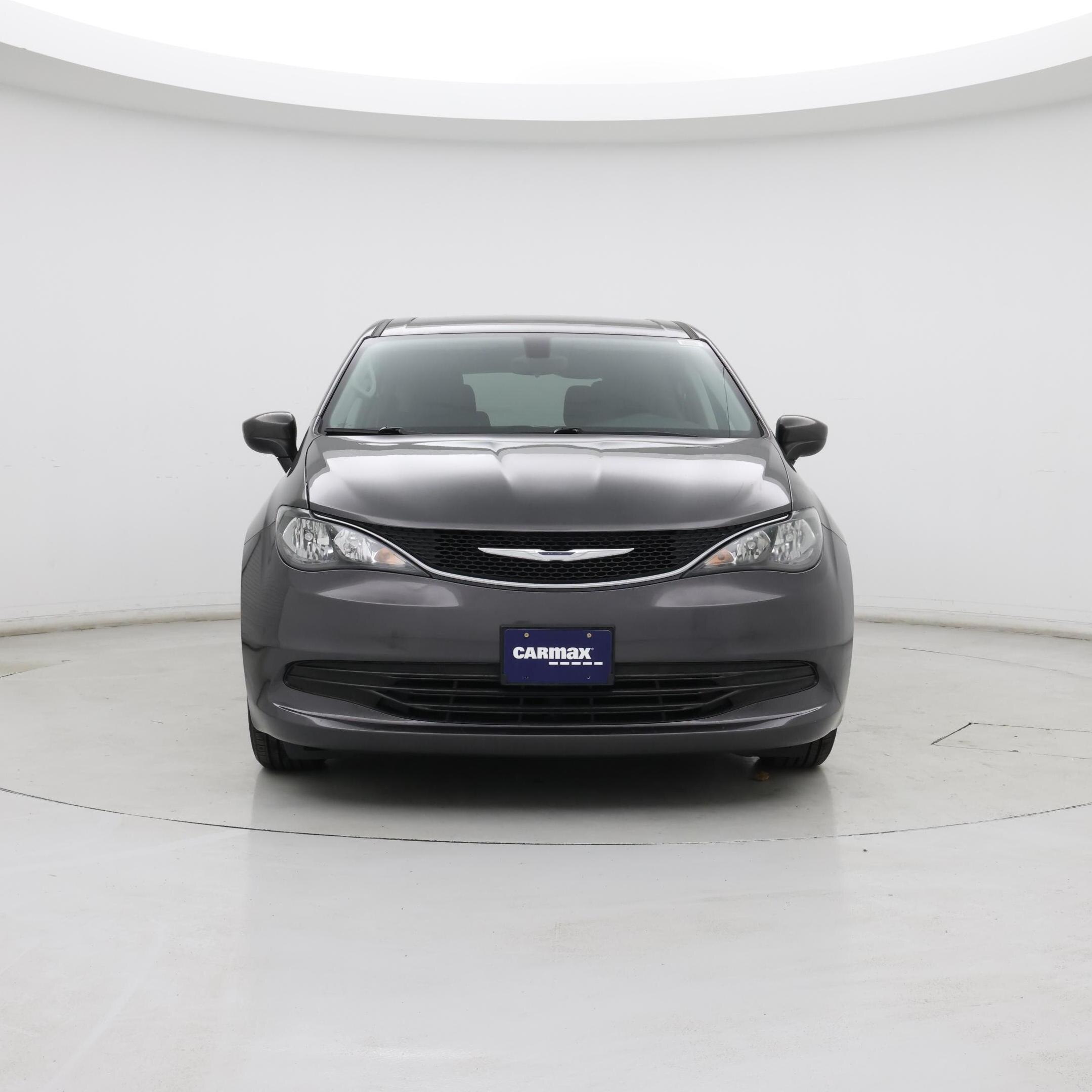 Thumbnail: 2017 Chrysler Pacifica - 5