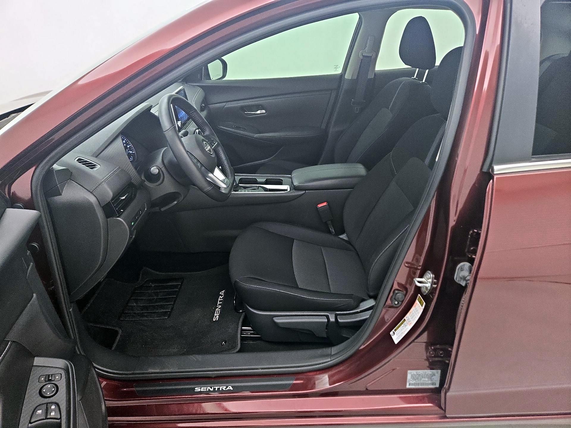 Thumbnail: 2025 Nissan Sentra - 11