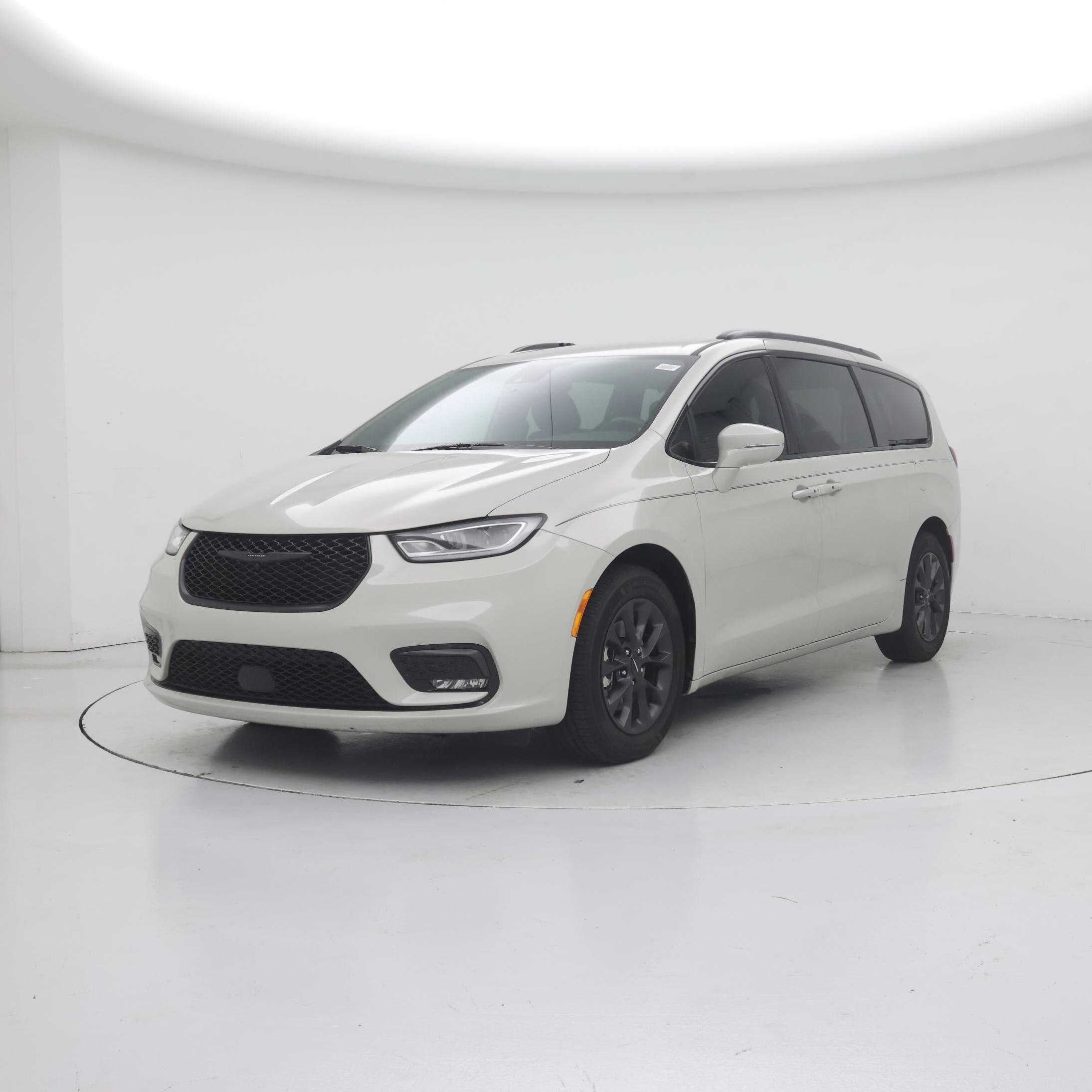 Thumbnail: 2021 Chrysler Pacifica - 4