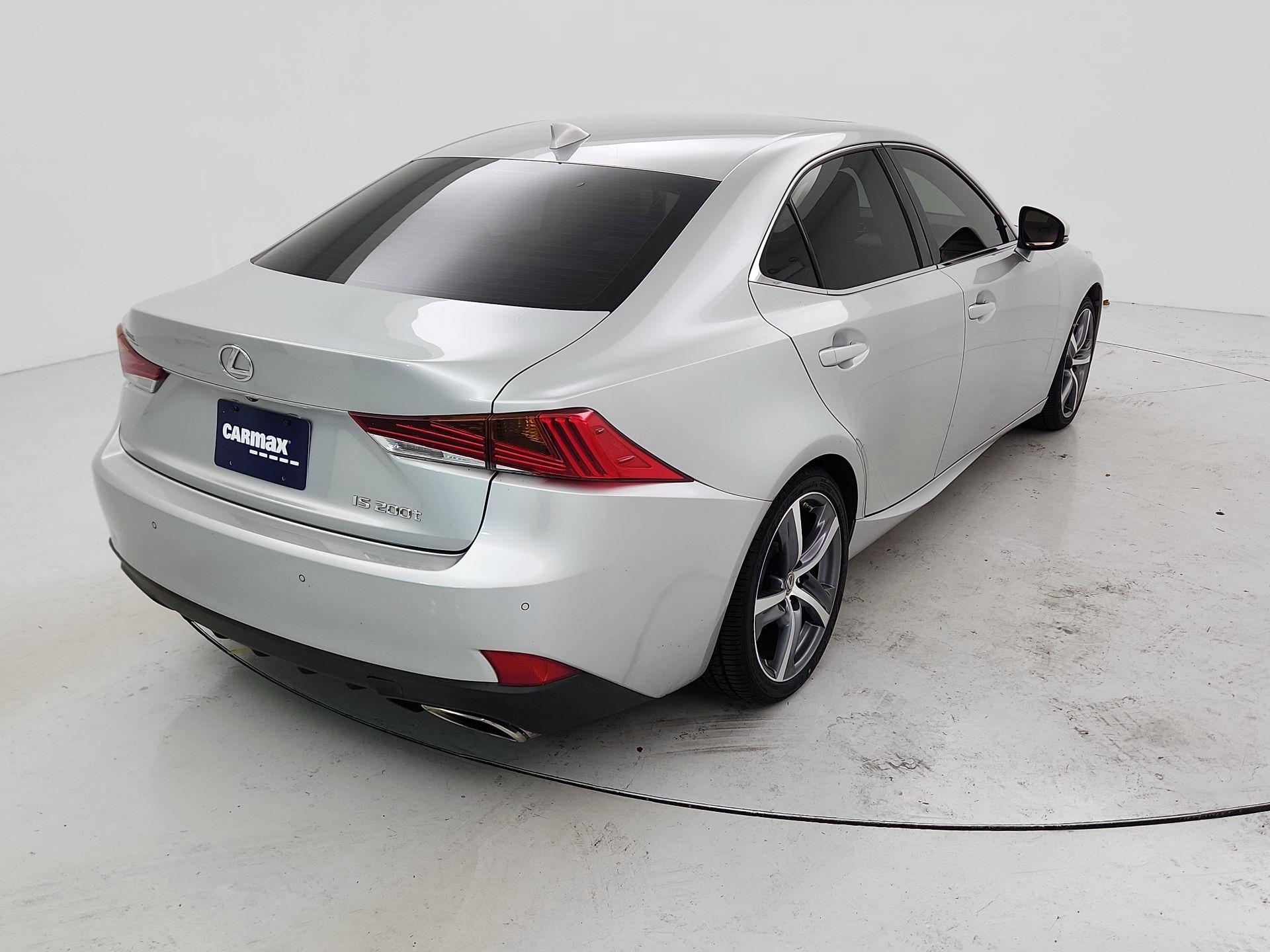 Thumbnail: 2017 Lexus IS - 5