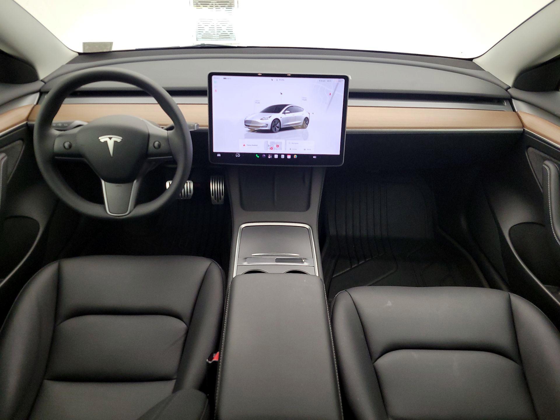 Thumbnail: 2023 Tesla Model 3 - 9