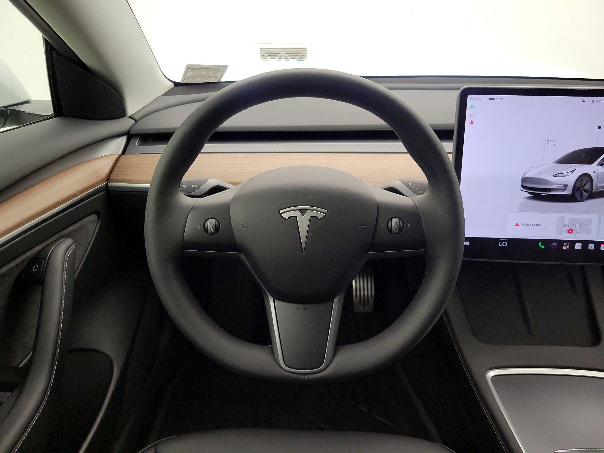 Thumbnail: 2023 Tesla Model 3 - 10