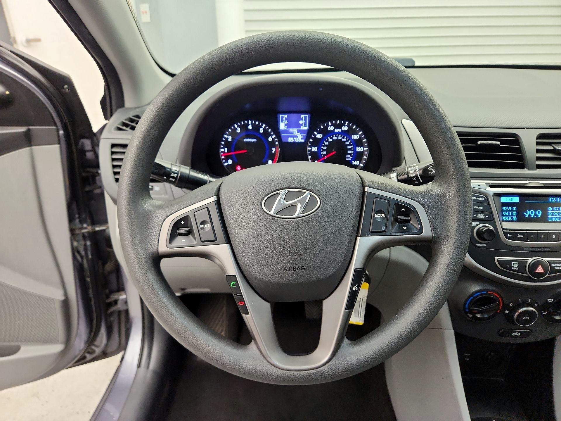 Thumbnail: 2017 Hyundai Accent - 10