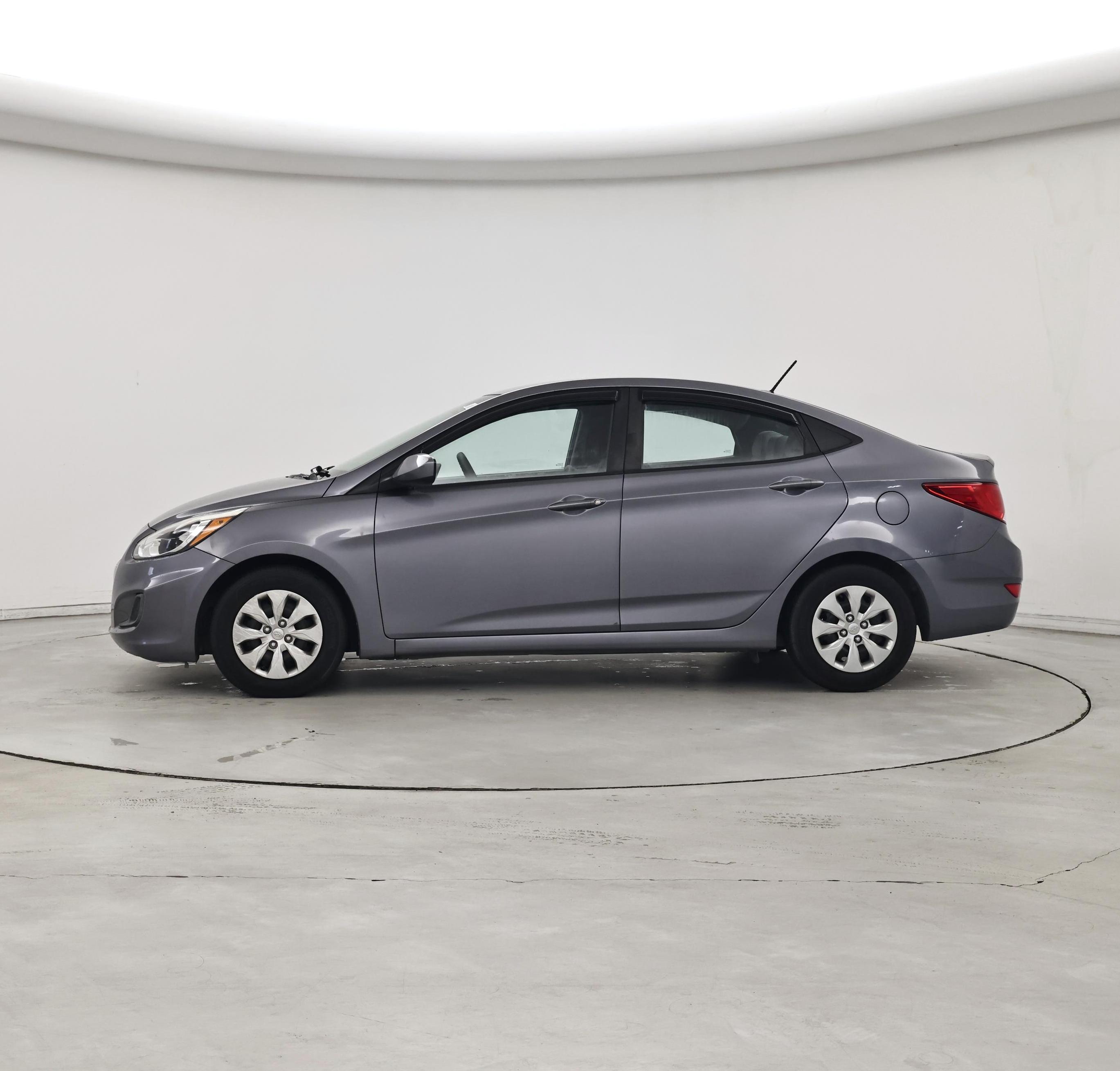 Thumbnail: 2017 Hyundai Accent - 3