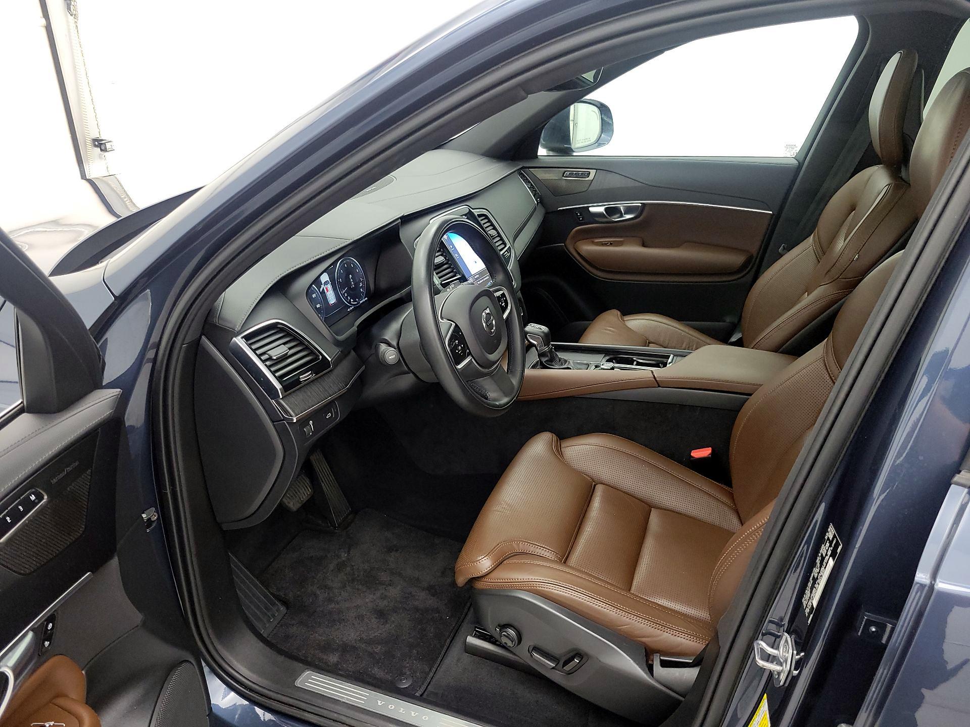 Thumbnail: 2022 Volvo XC90 - 11