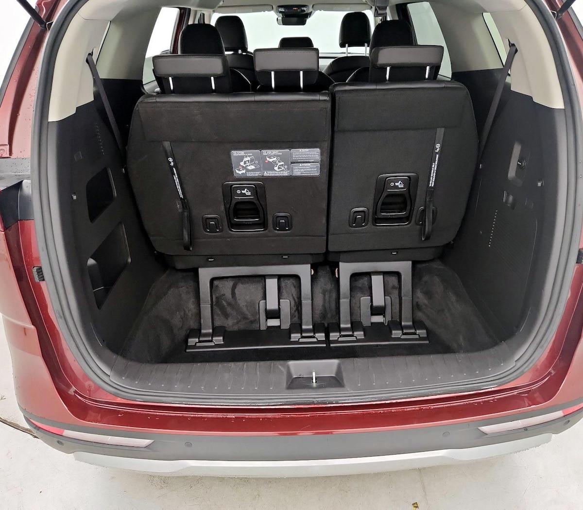 Trunk/Cargo (Seats Up)