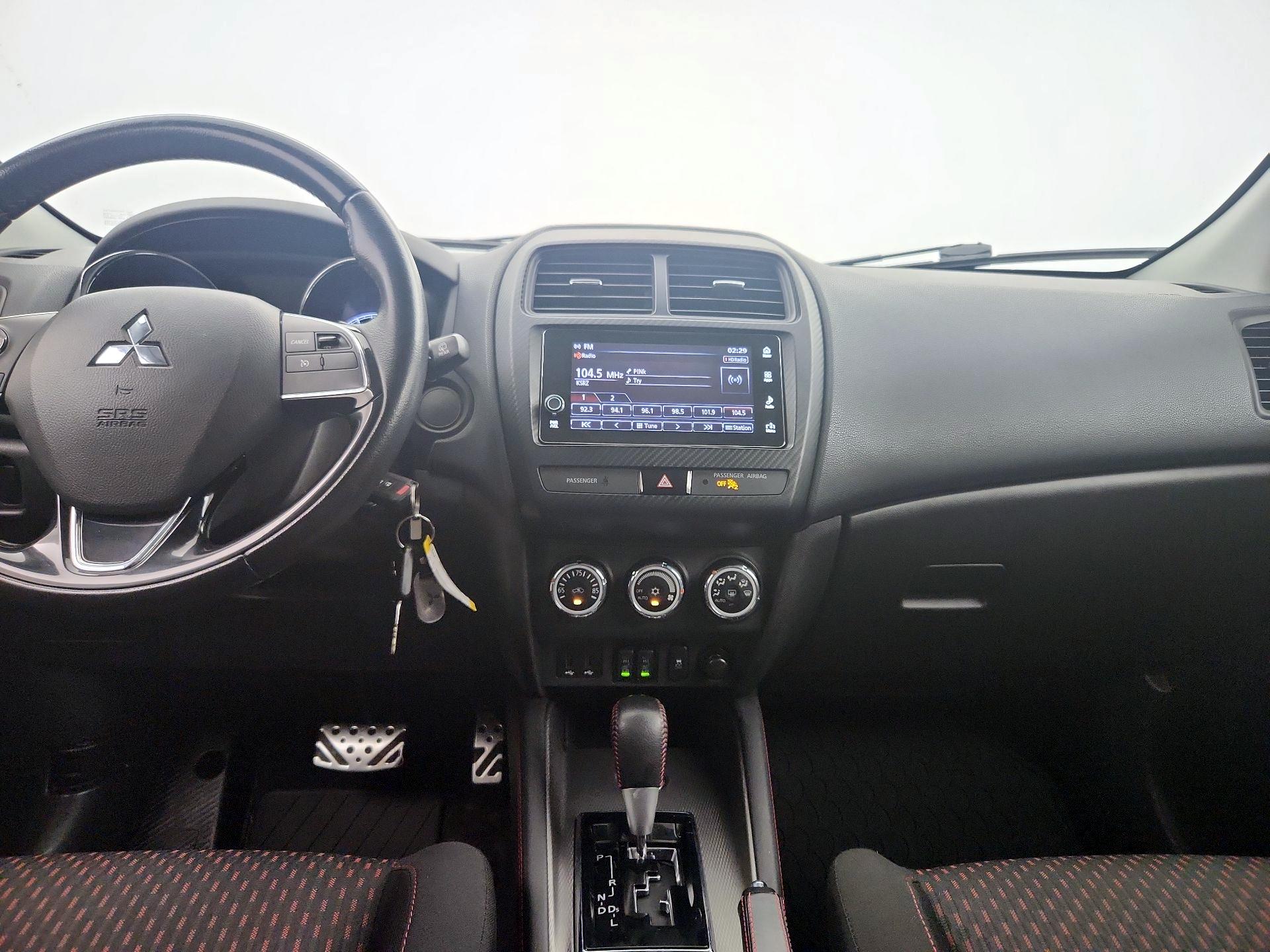 Thumbnail: 2019 Mitsubishi Outlander Sport - 9