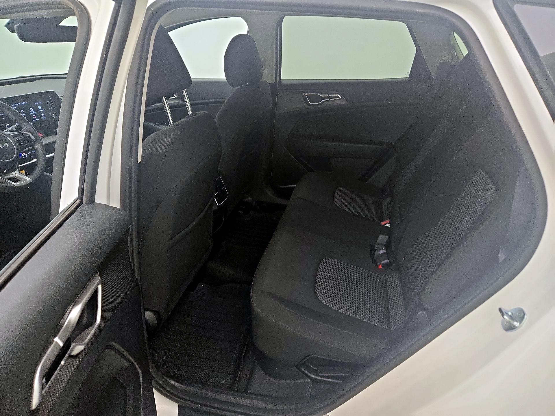 Thumbnail: 2025 Kia Sportage - 19