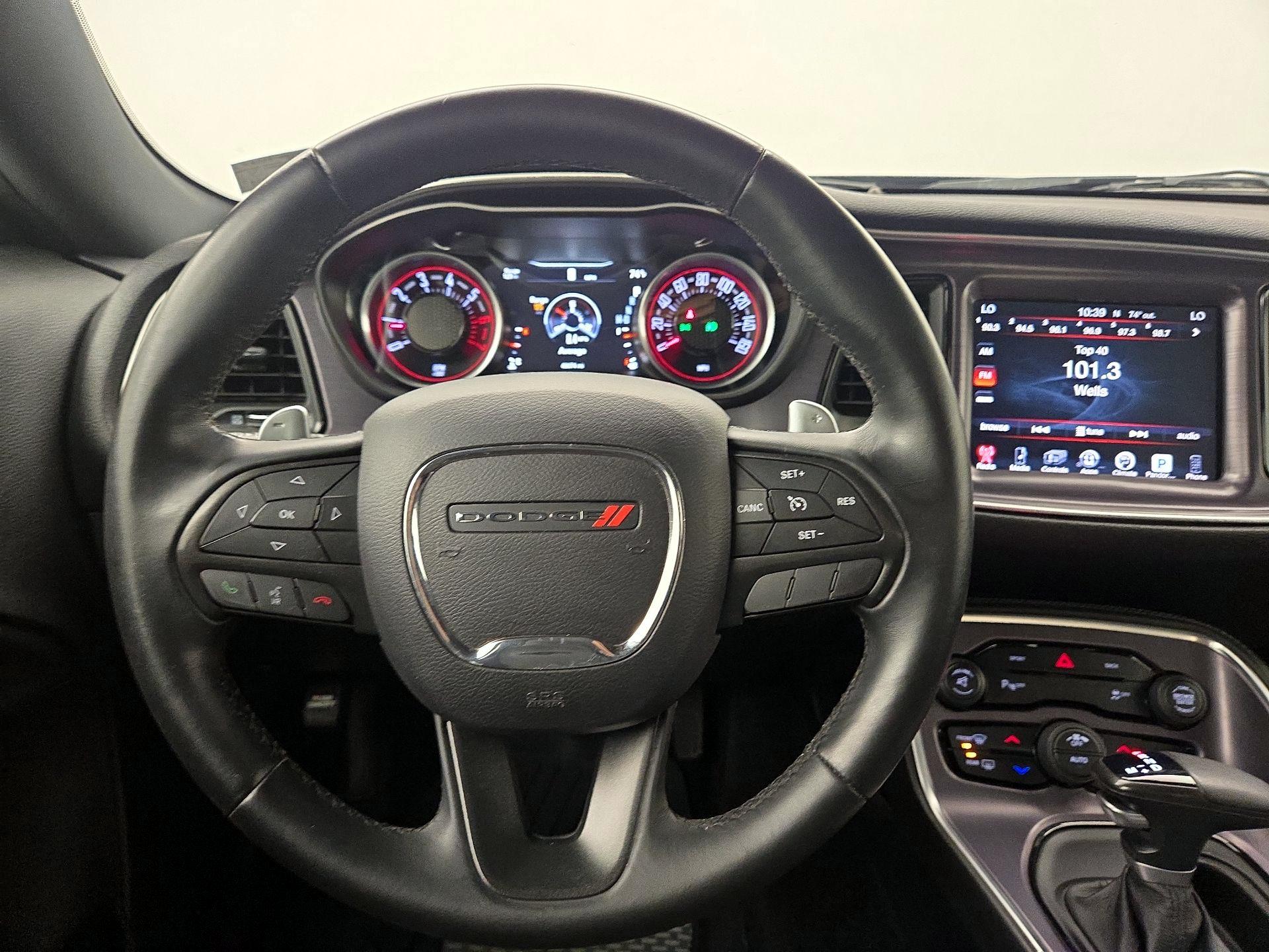Thumbnail: 2016 Dodge Challenger - 10