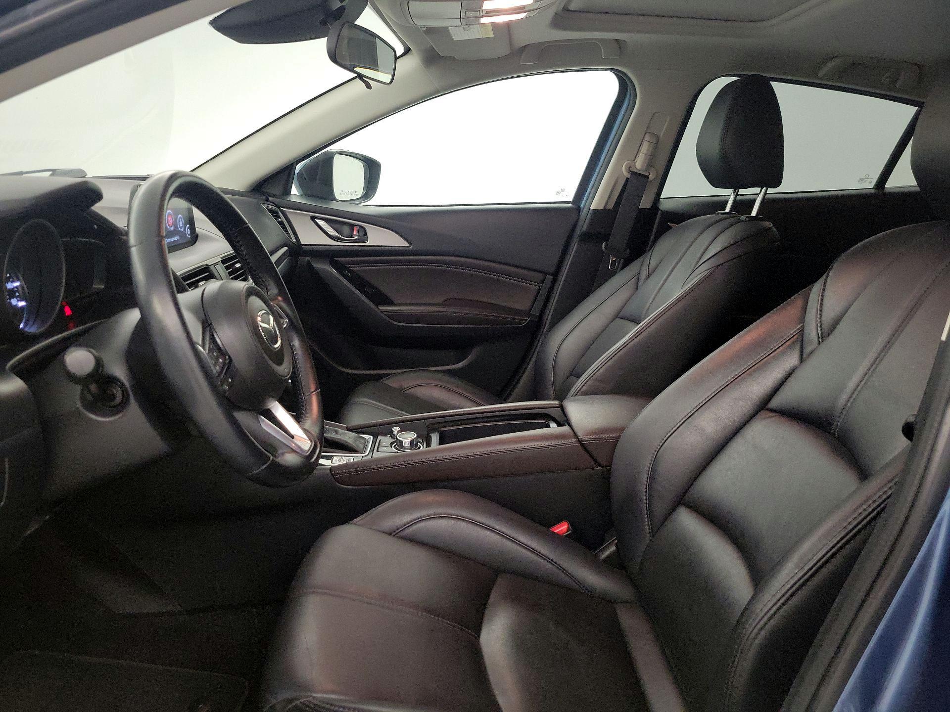Thumbnail: 2018 Mazda Mazda3 - 11