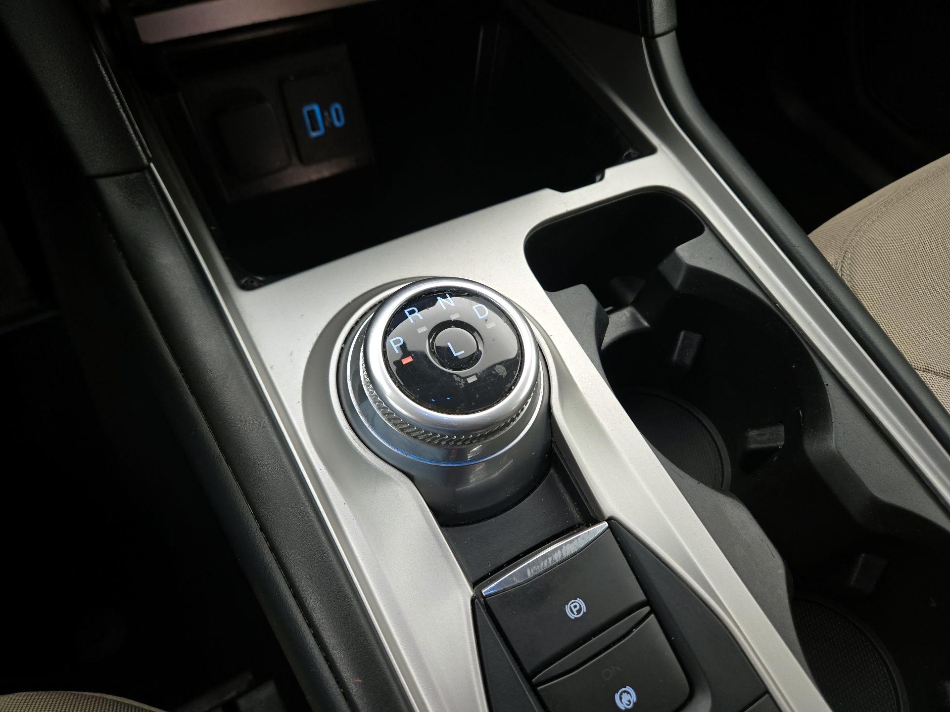 Thumbnail: 2021 Ford Explorer - 17