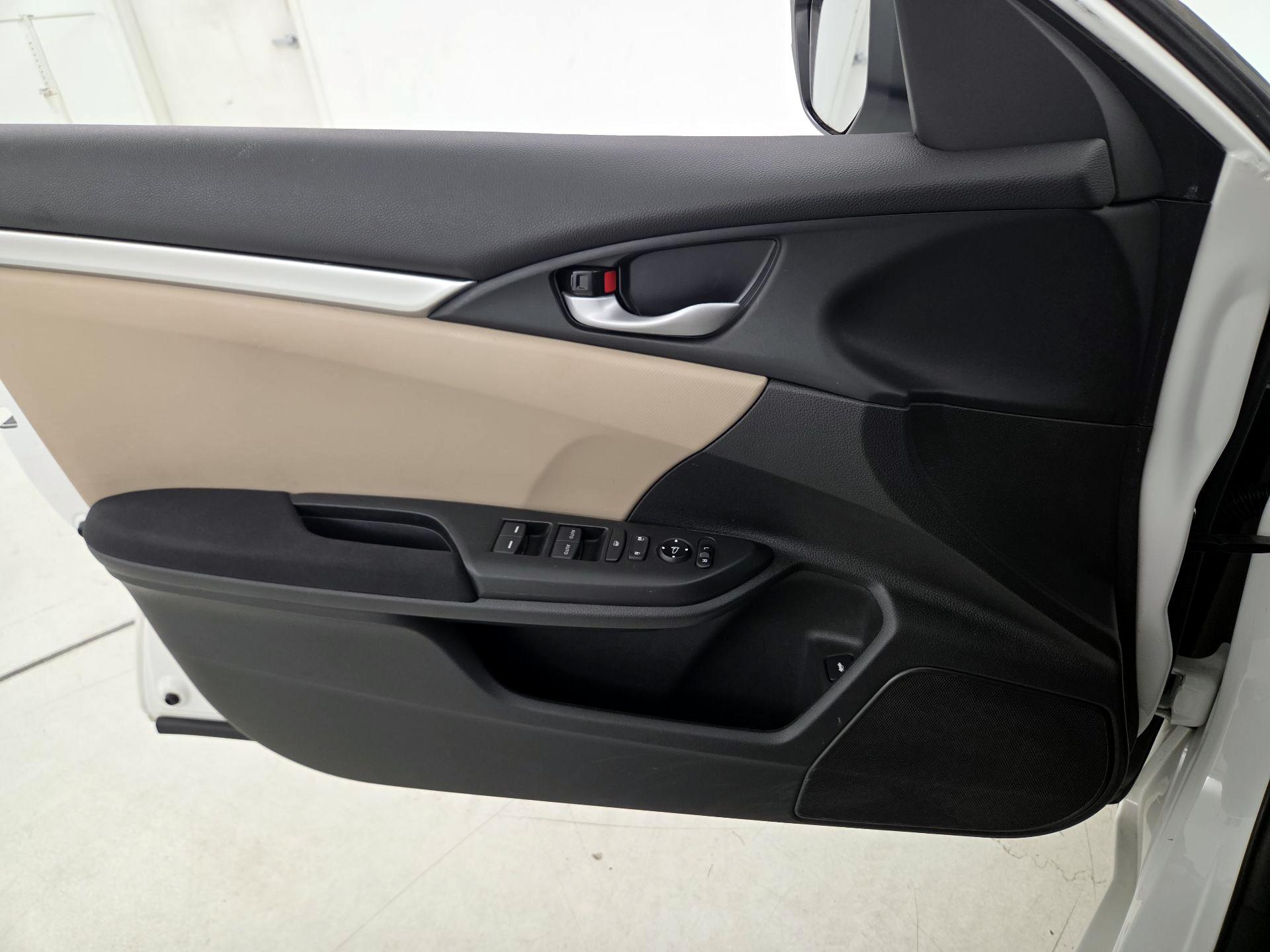 Thumbnail: 2019 Honda Civic - 12