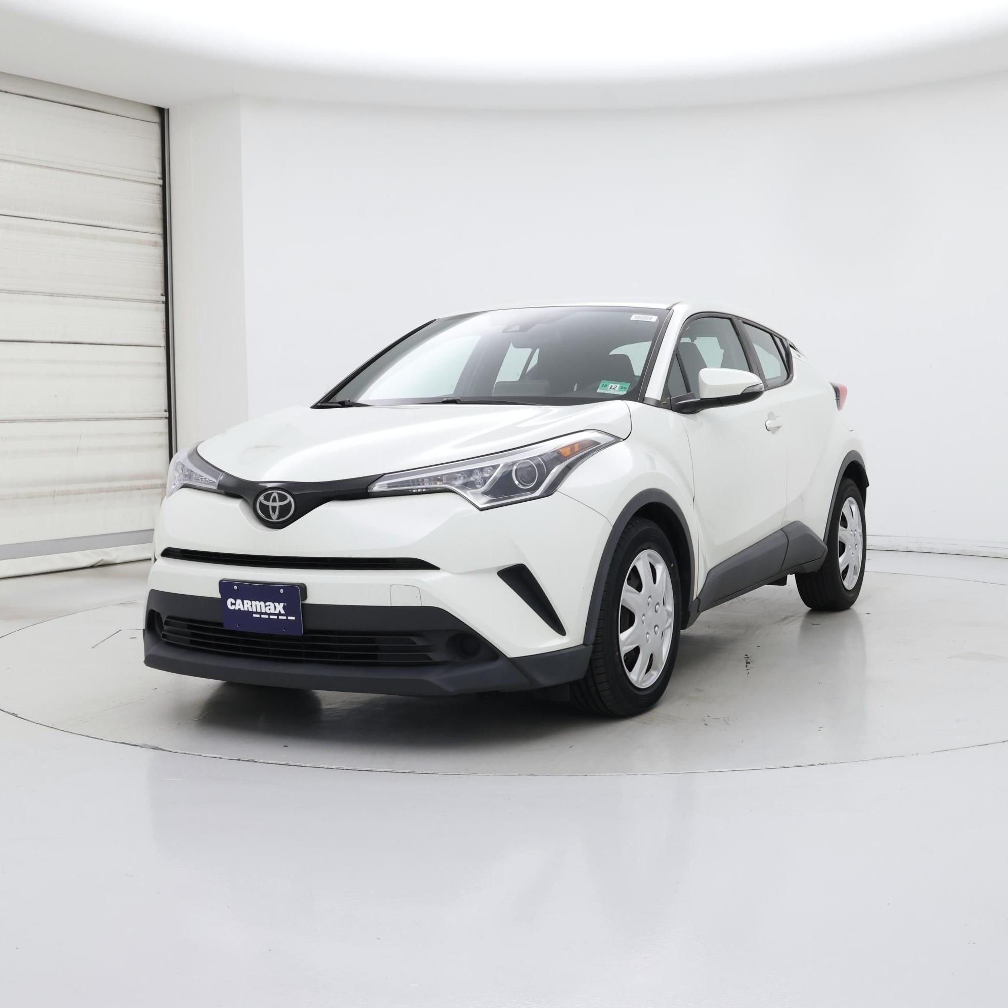 Thumbnail: 2019 Toyota C-HR - 4