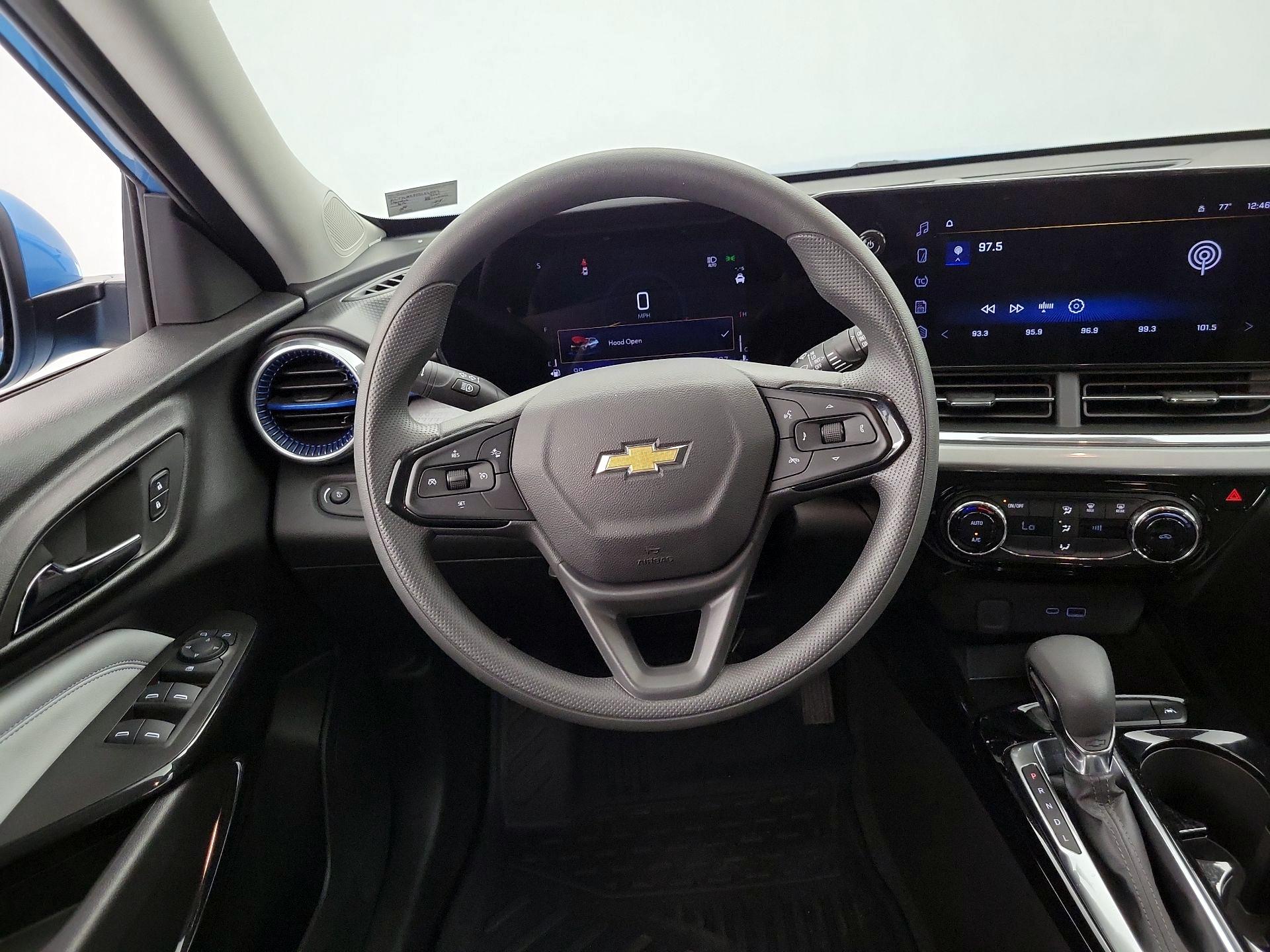 Thumbnail: 2025 Chevrolet Trax - 10