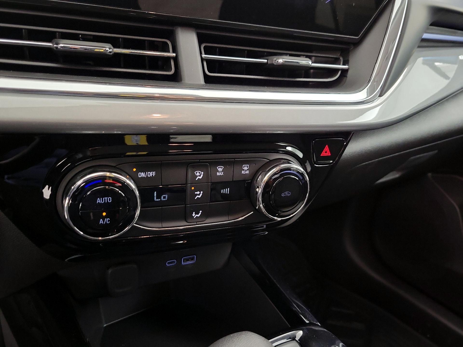 Thumbnail: 2025 Chevrolet Trax - 16