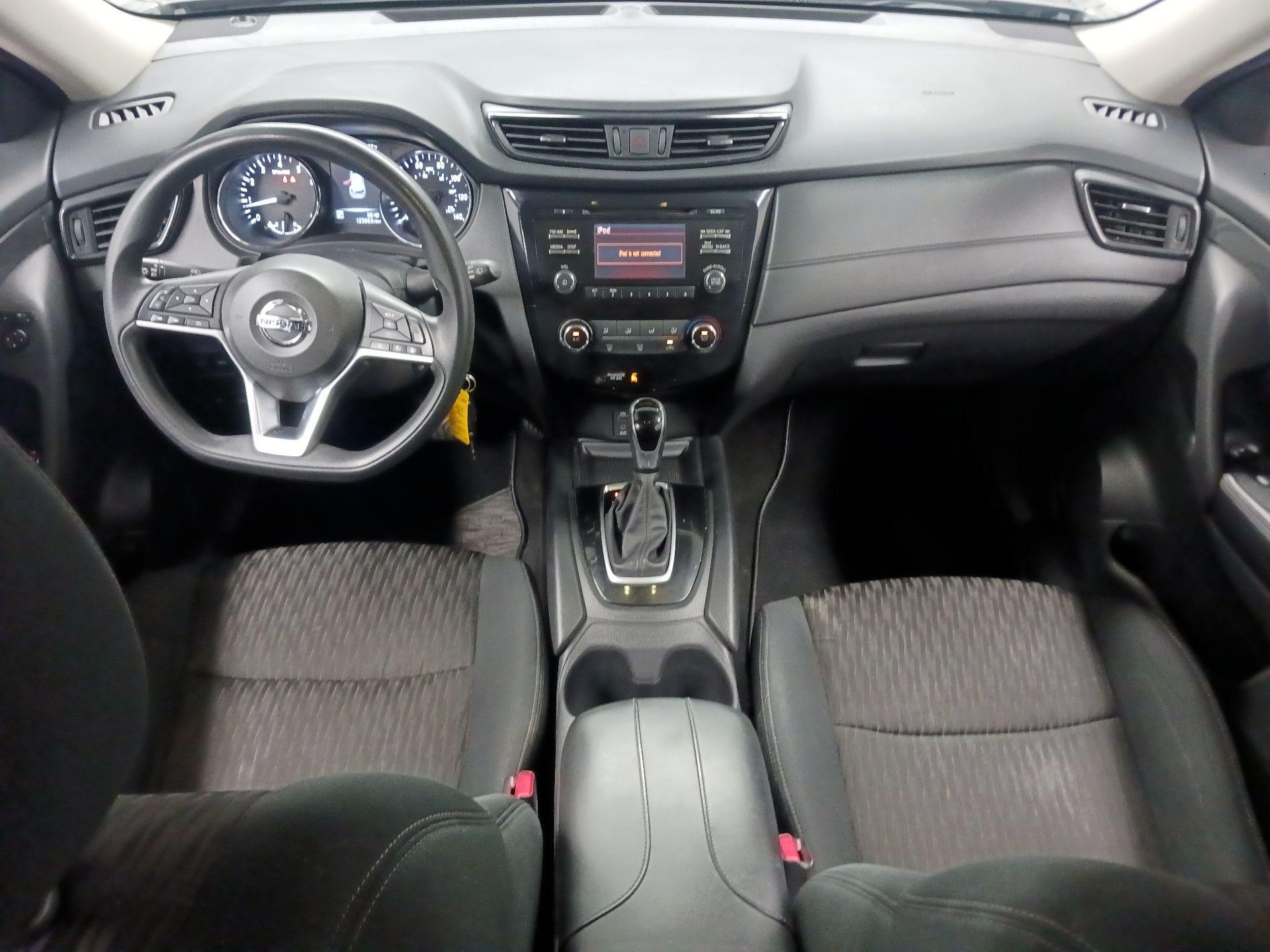 Thumbnail: 2017 Nissan Rogue - 9