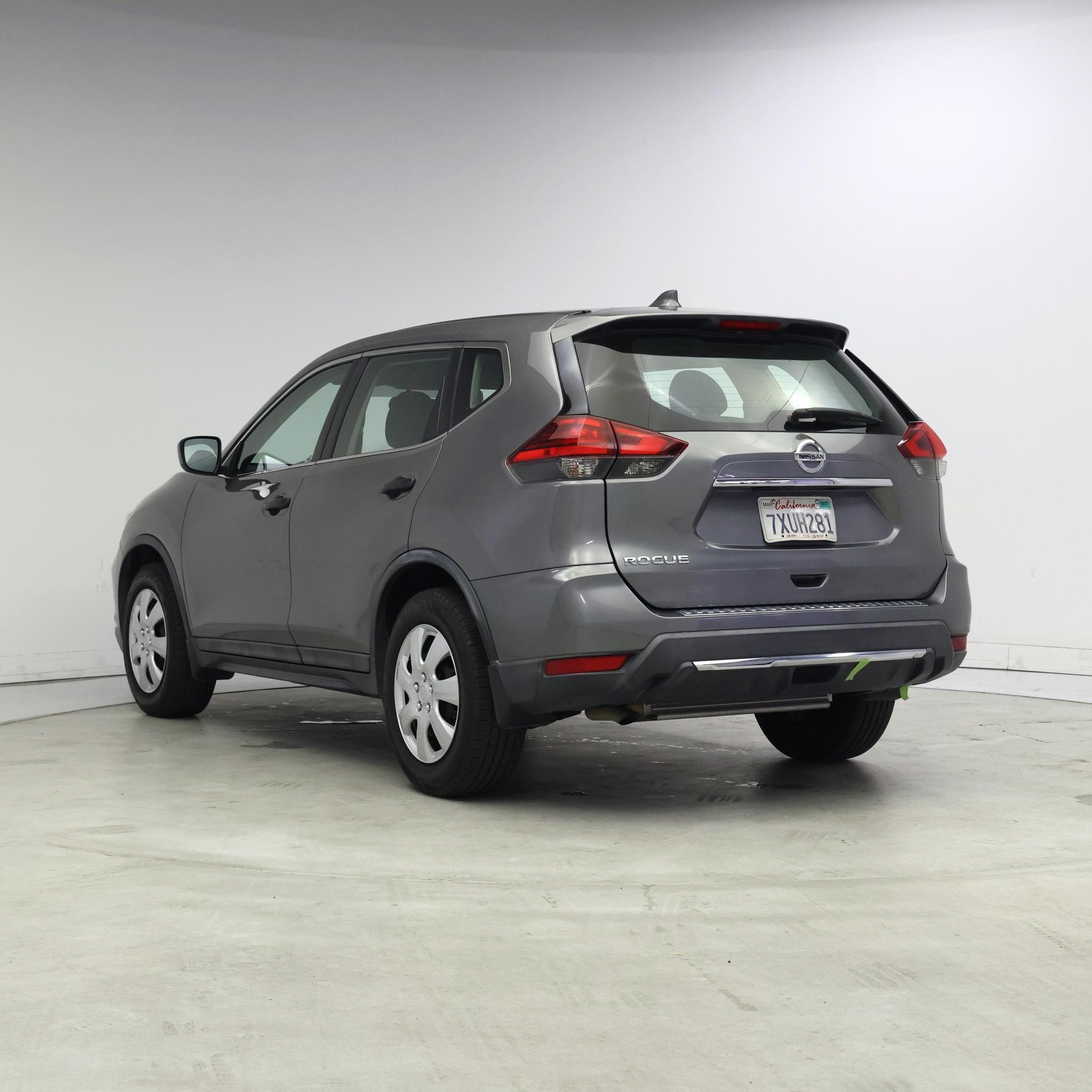 Thumbnail: 2017 Nissan Rogue - 2