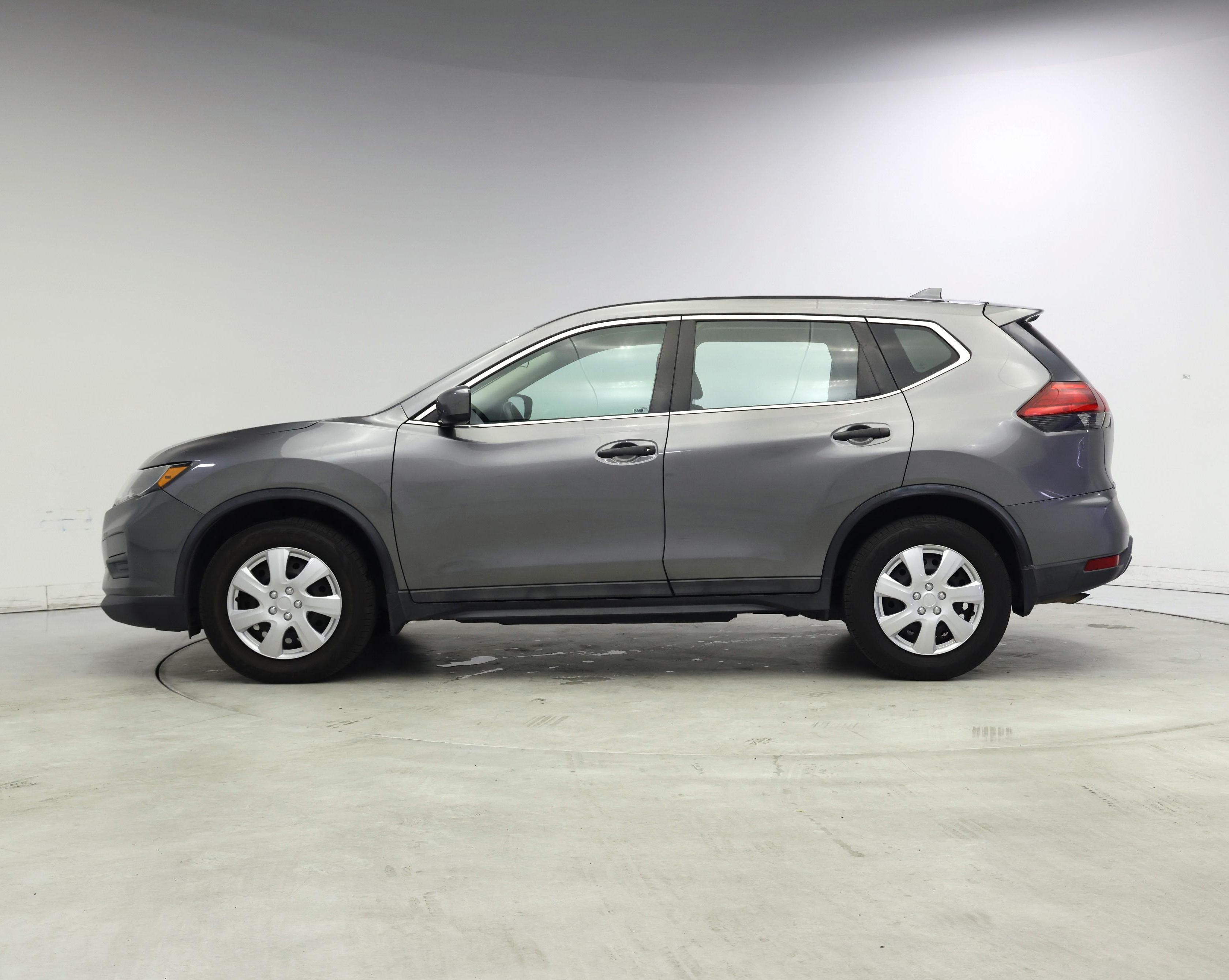 Thumbnail: 2017 Nissan Rogue - 3