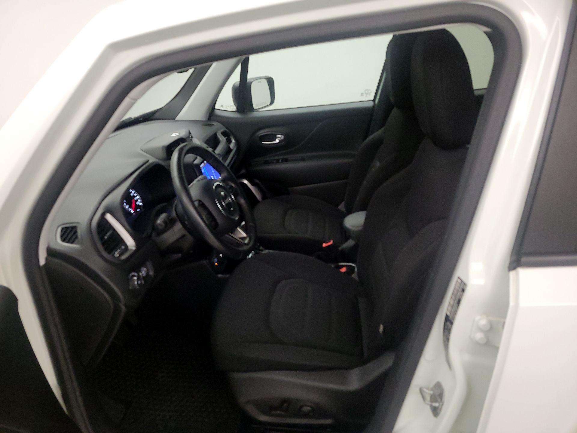 Thumbnail: 2022 Jeep Renegade - 11