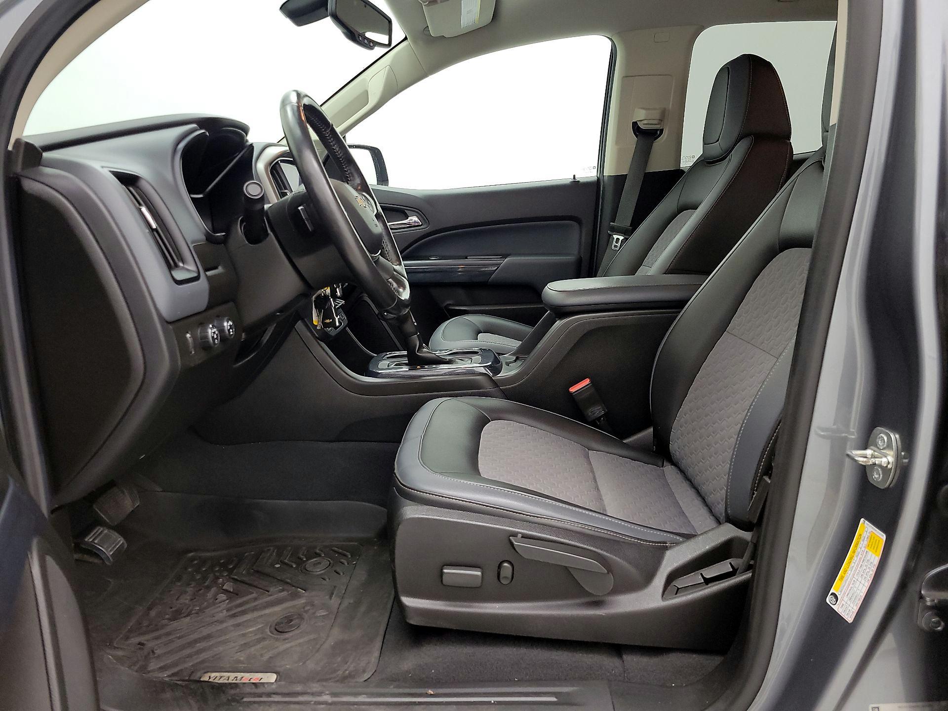 Thumbnail: 2019 Chevrolet Colorado - 11