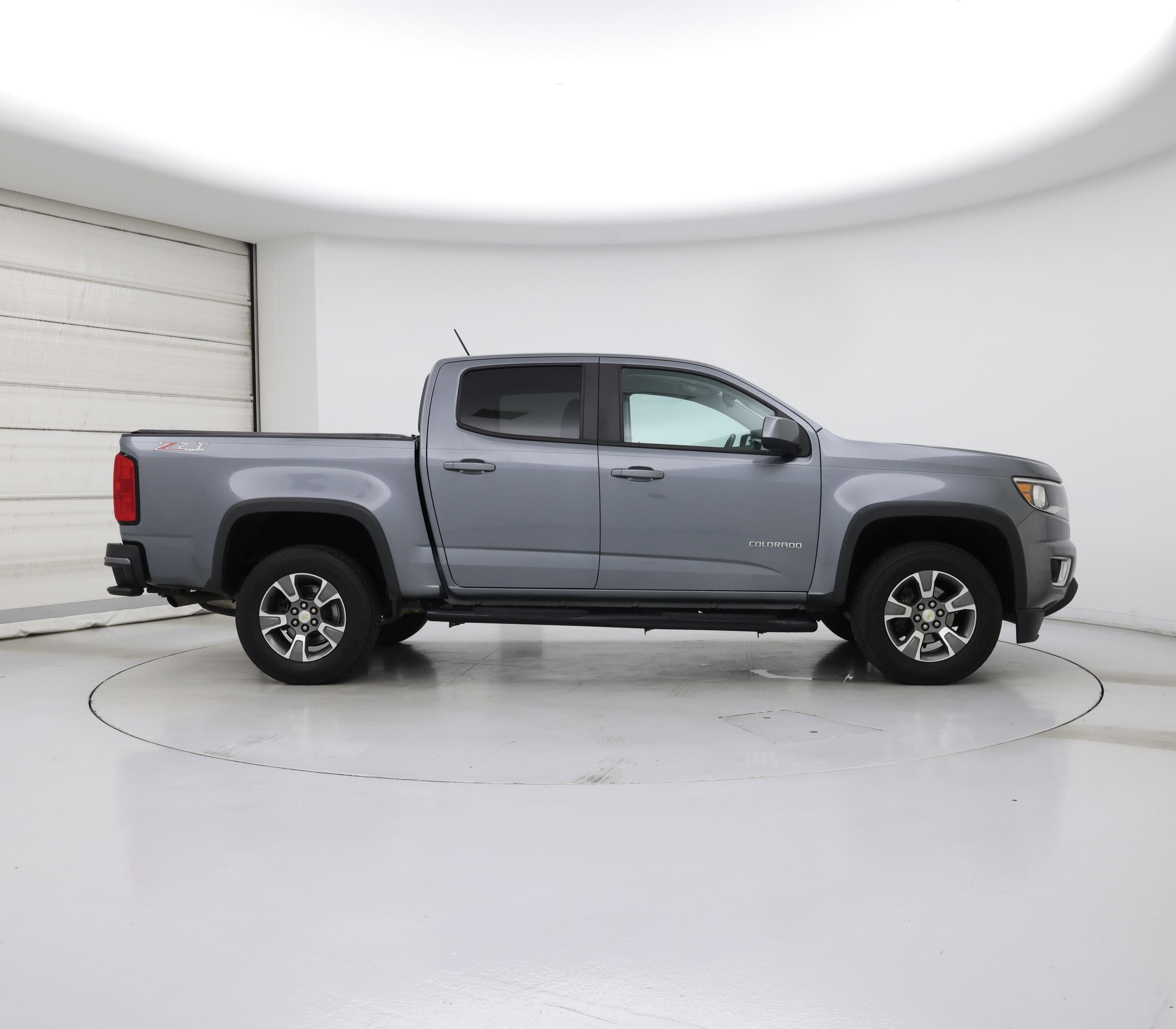Thumbnail: 2019 Chevrolet Colorado - 7