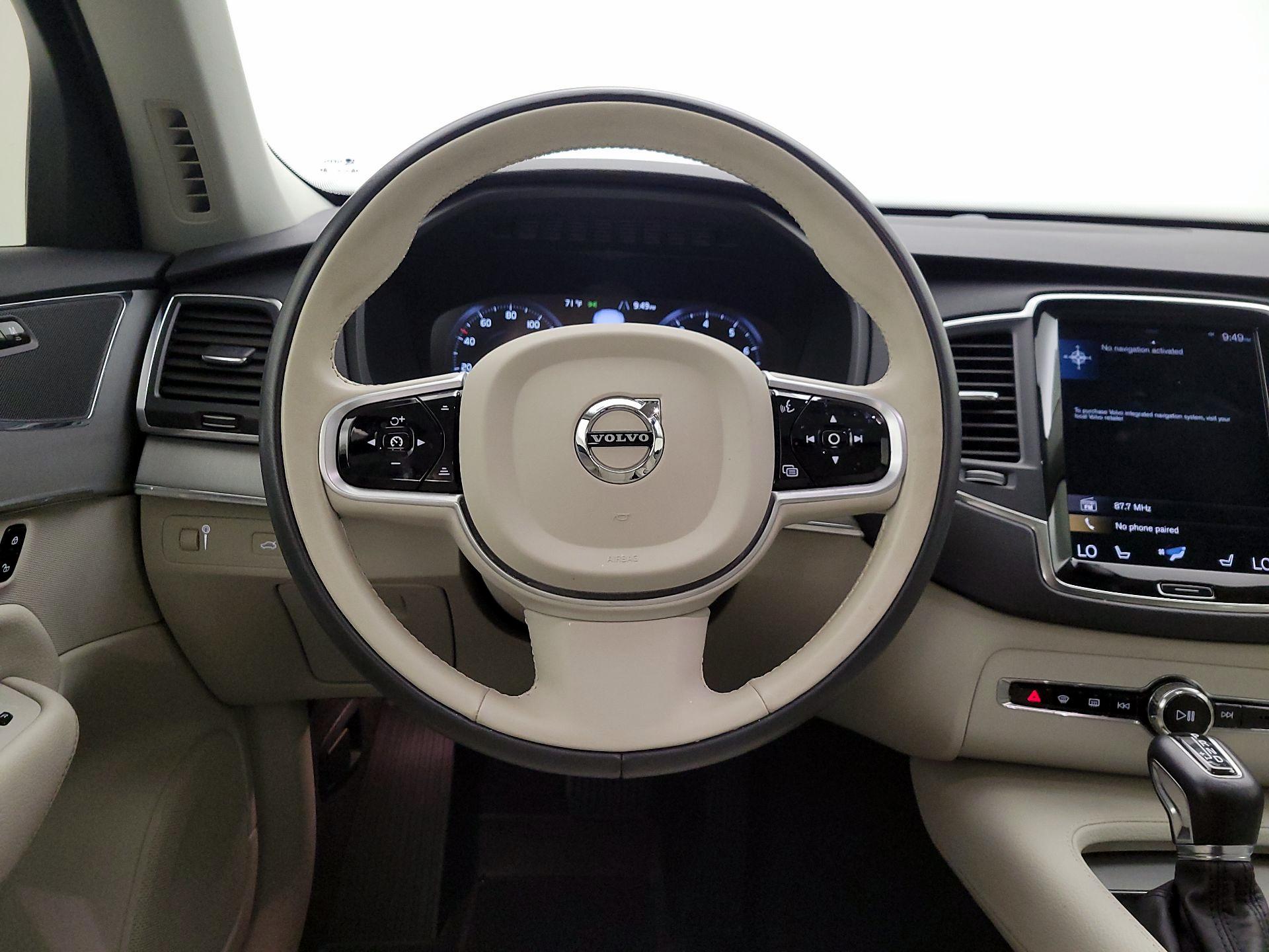 Thumbnail: 2021 Volvo XC90 - 10