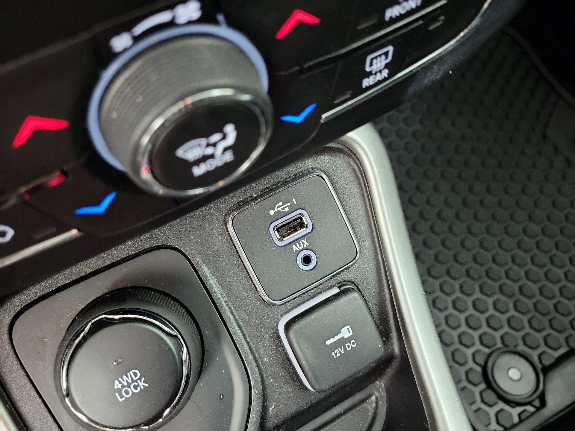 Thumbnail: 2020 Jeep Compass - 18