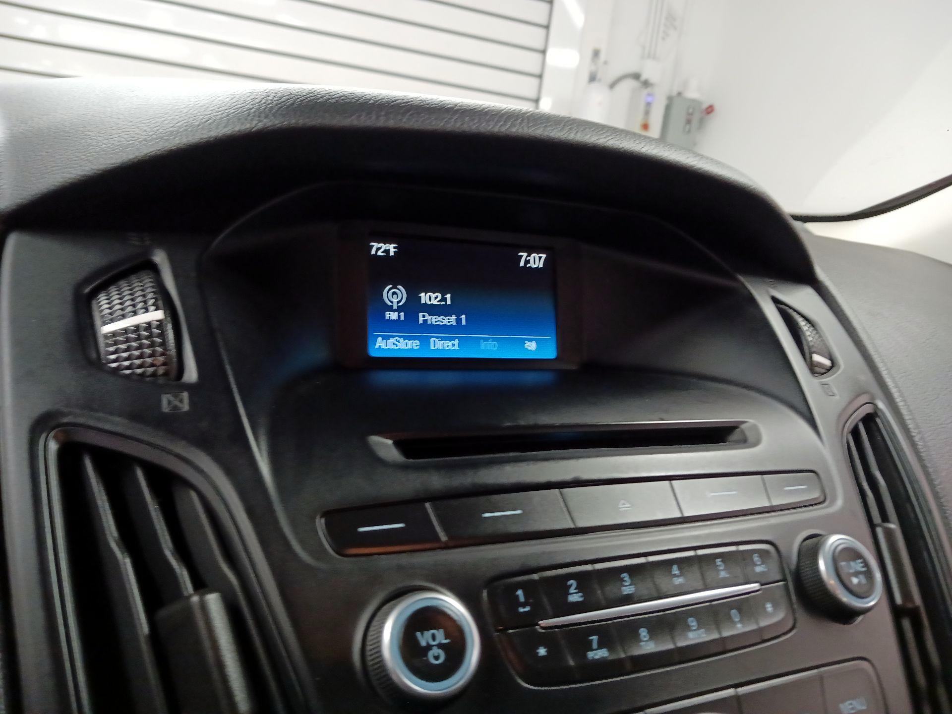 Thumbnail: 2016 Ford Focus - 12