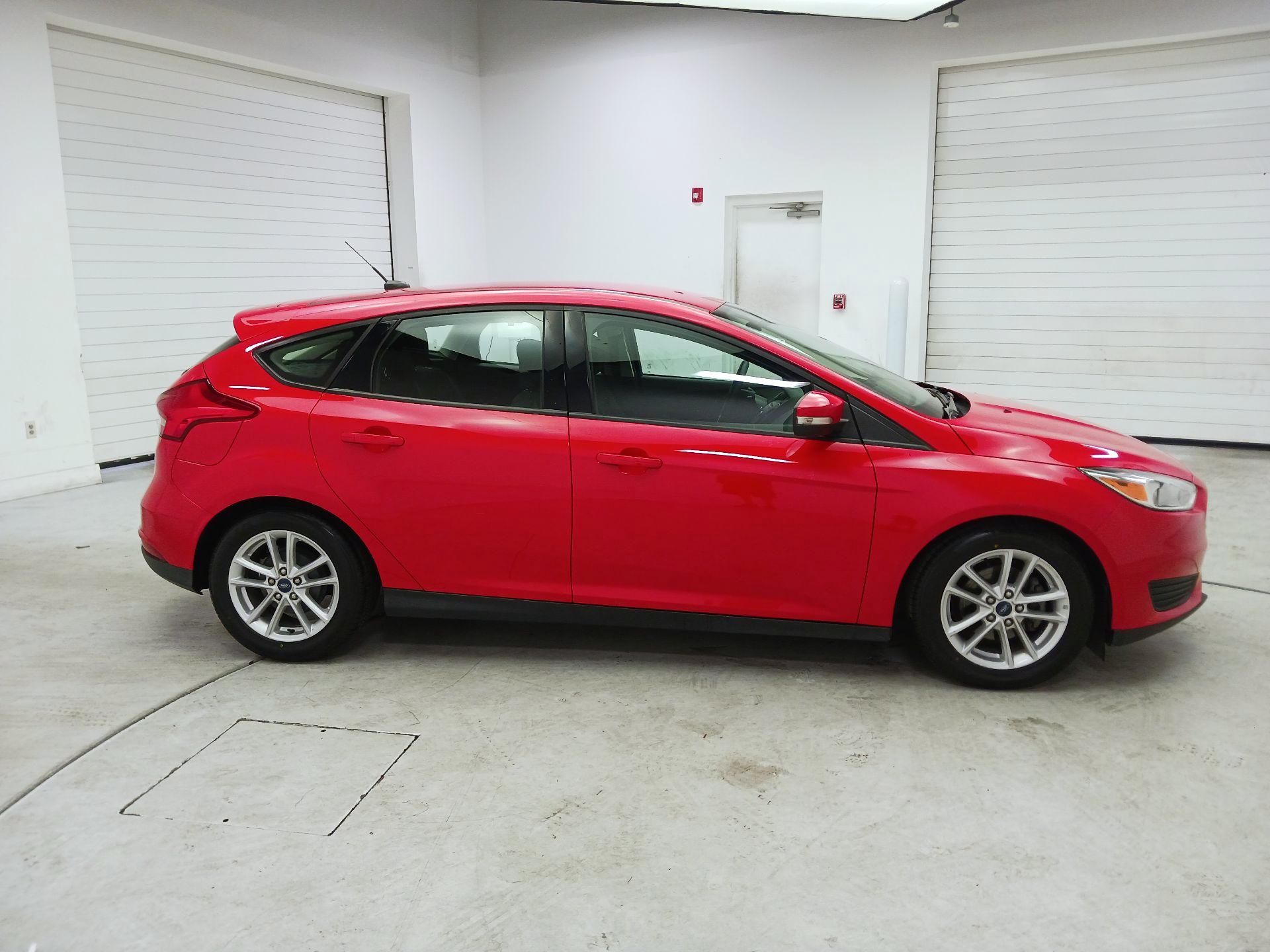 Thumbnail: 2016 Ford Focus - 4