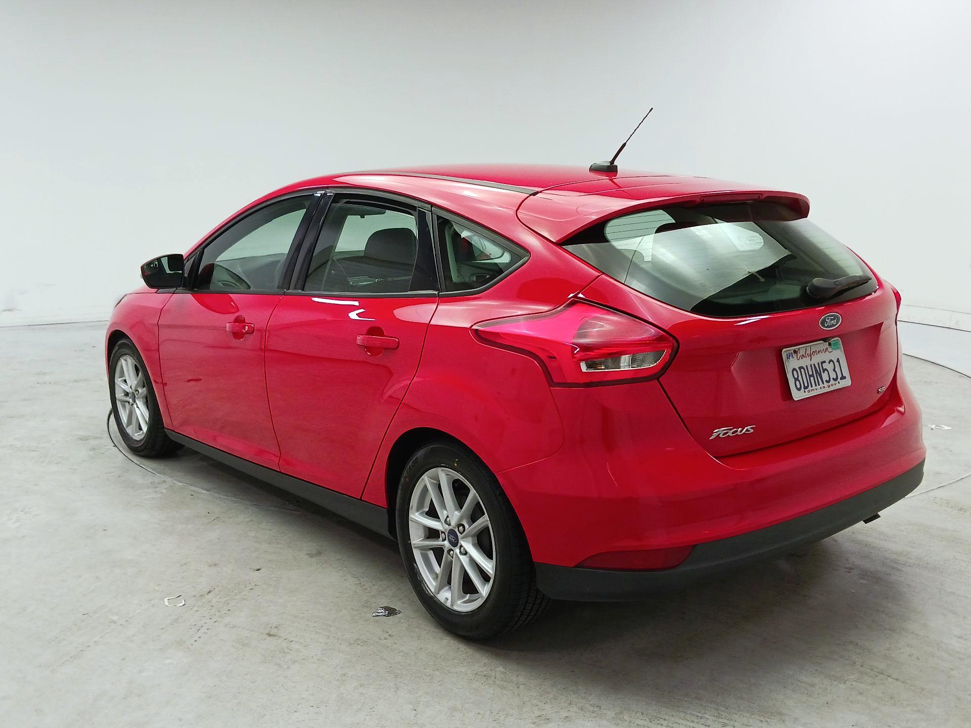 Thumbnail: 2016 Ford Focus - 7