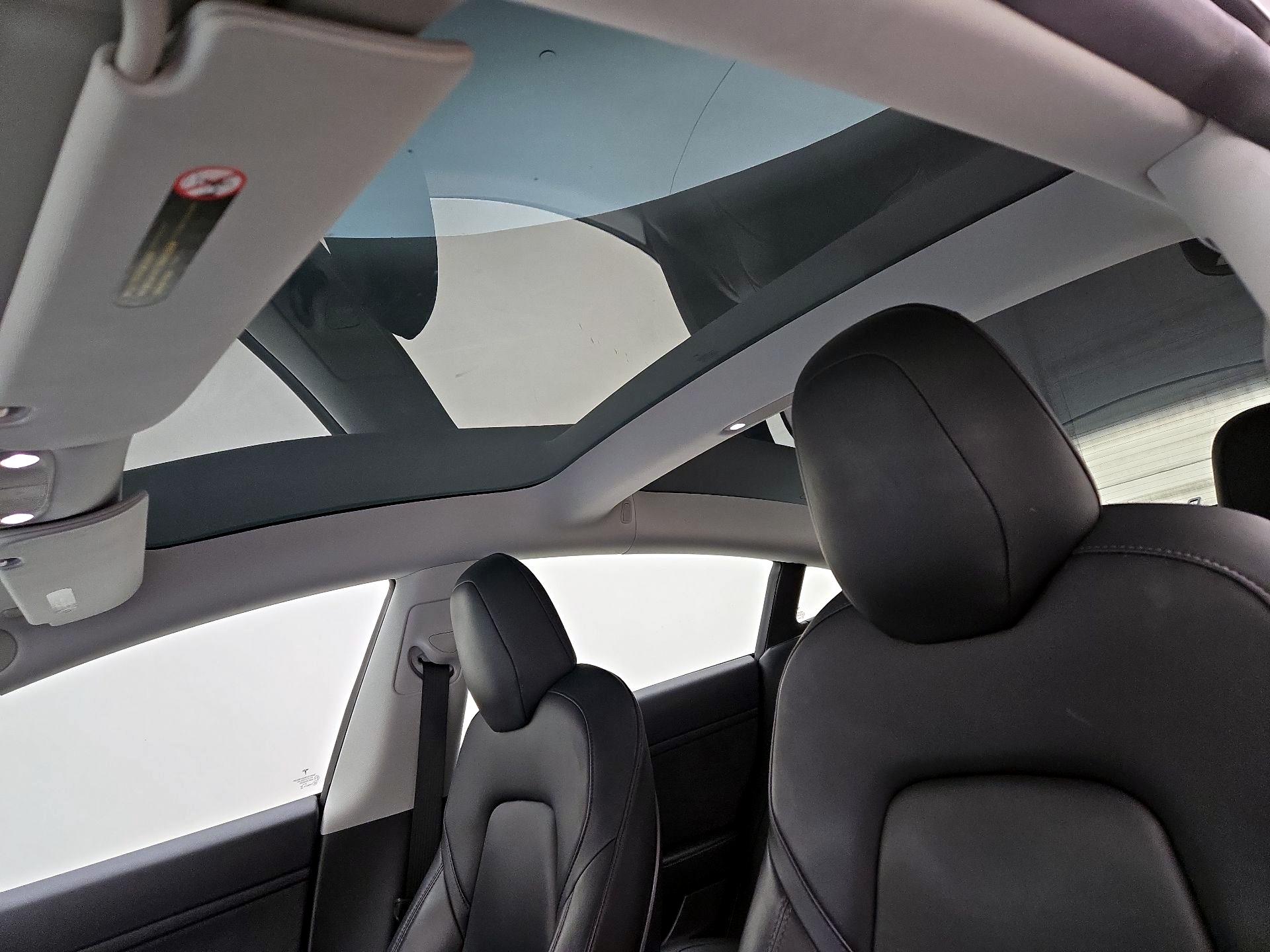 Thumbnail: 2020 Tesla Model 3 - 19