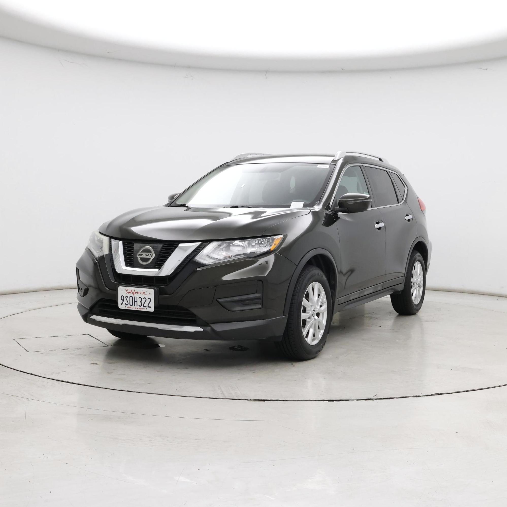 Thumbnail: 2017 Nissan Rogue - 4