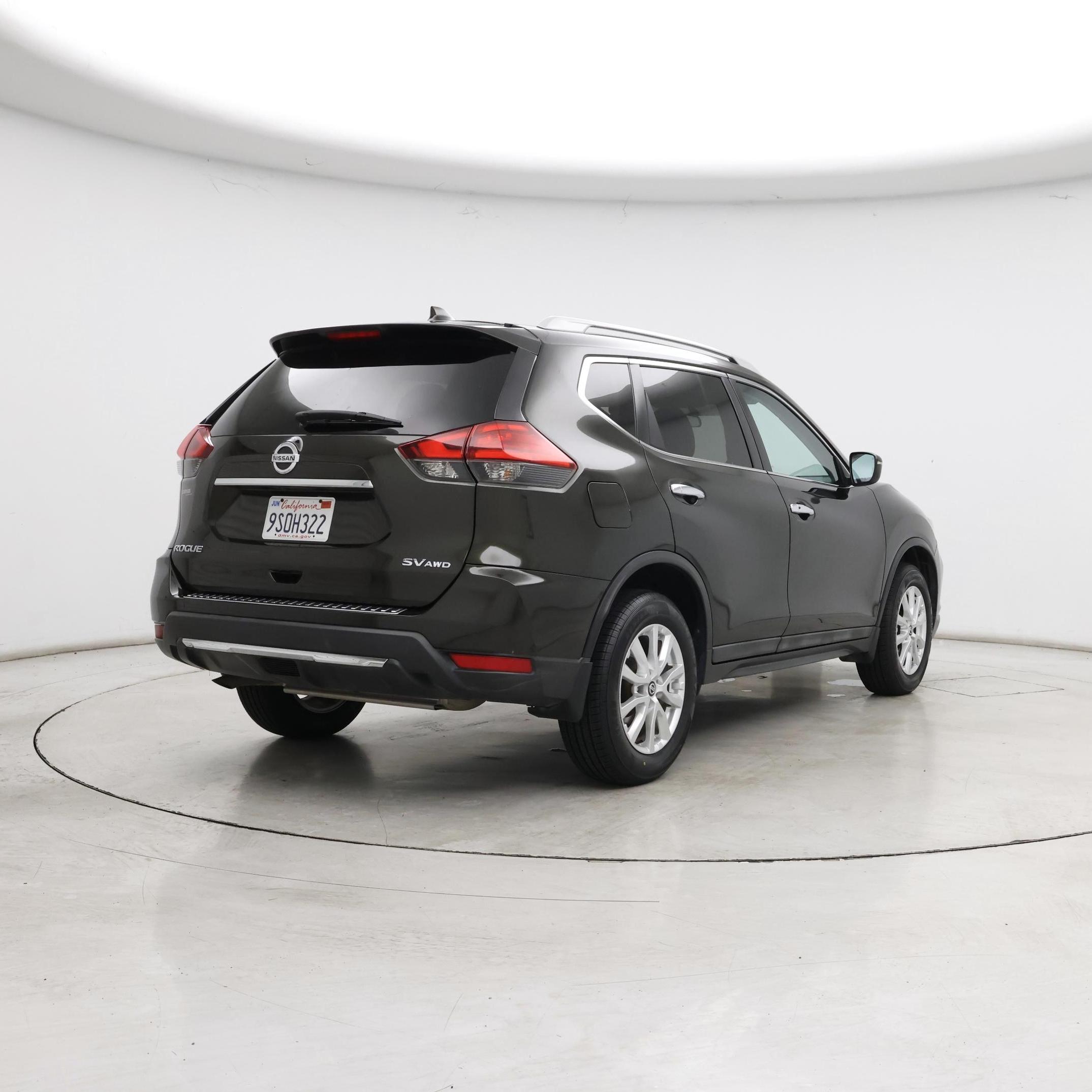Thumbnail: 2017 Nissan Rogue - 8