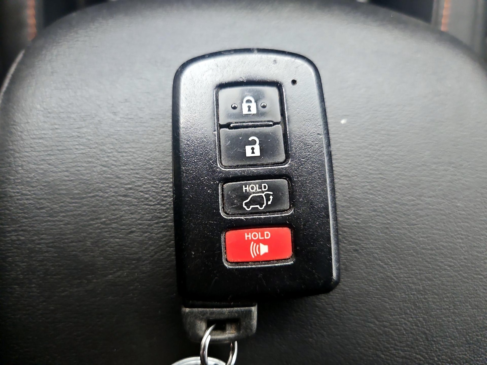 2017 Toyota RAV4 SE - Photo 22